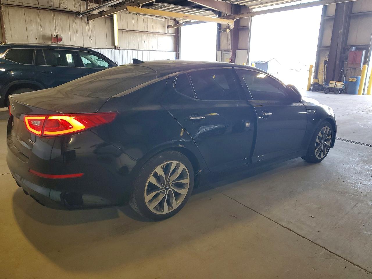 2015 Kia Optima Черный vin: 5XXGR4A66FG504137