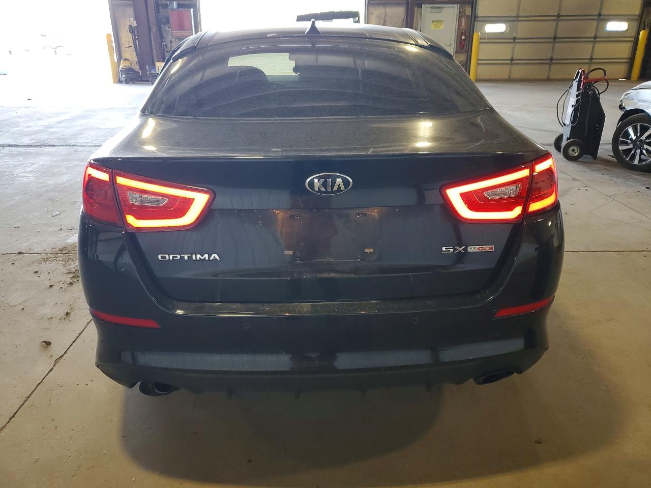 2015 Kia Optima Черный vin: 5XXGR4A66FG504137