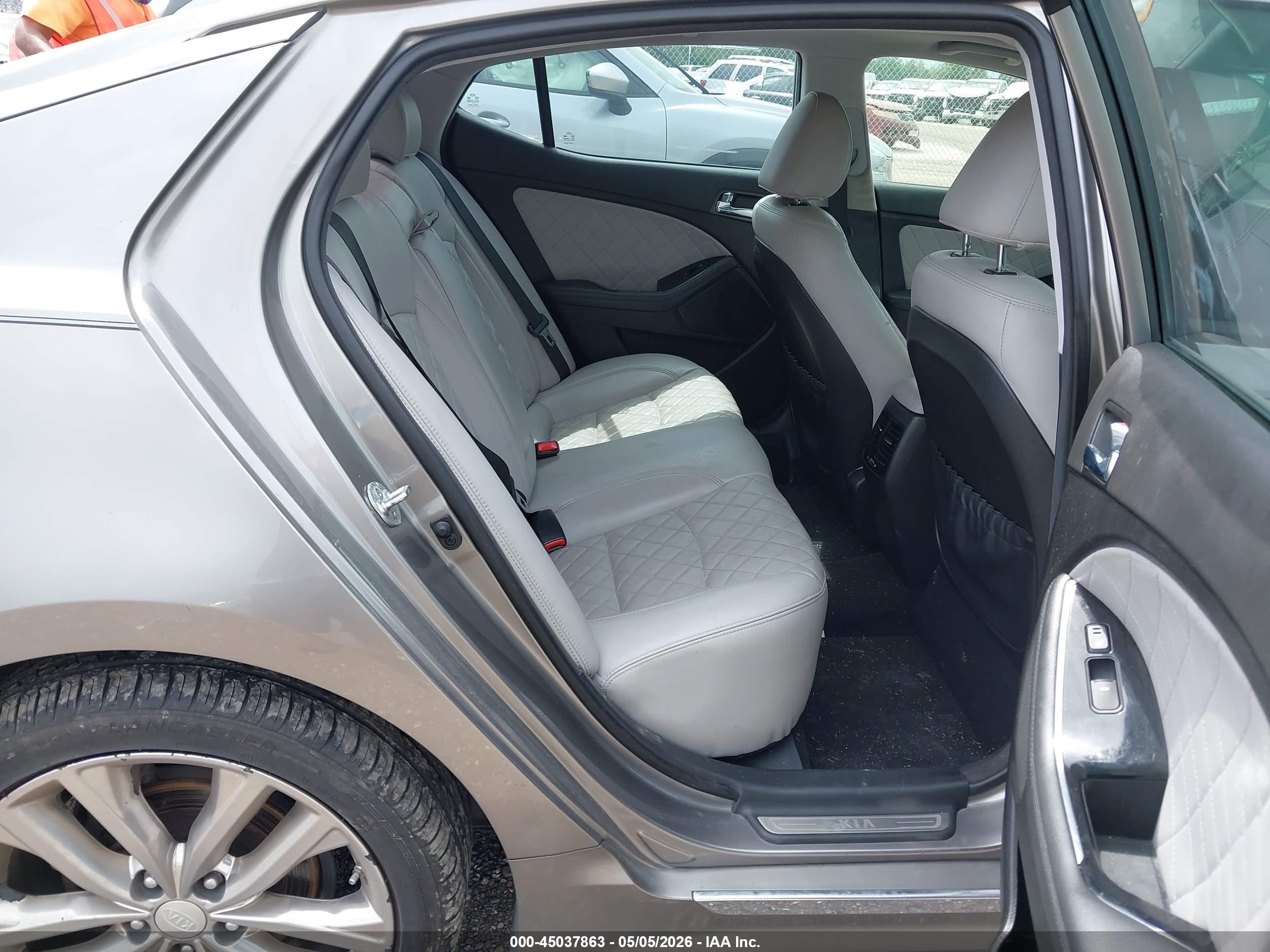 2015 Kia Optima Sxl Turbo Серебряный vin: 5XXGR4A67FG490832