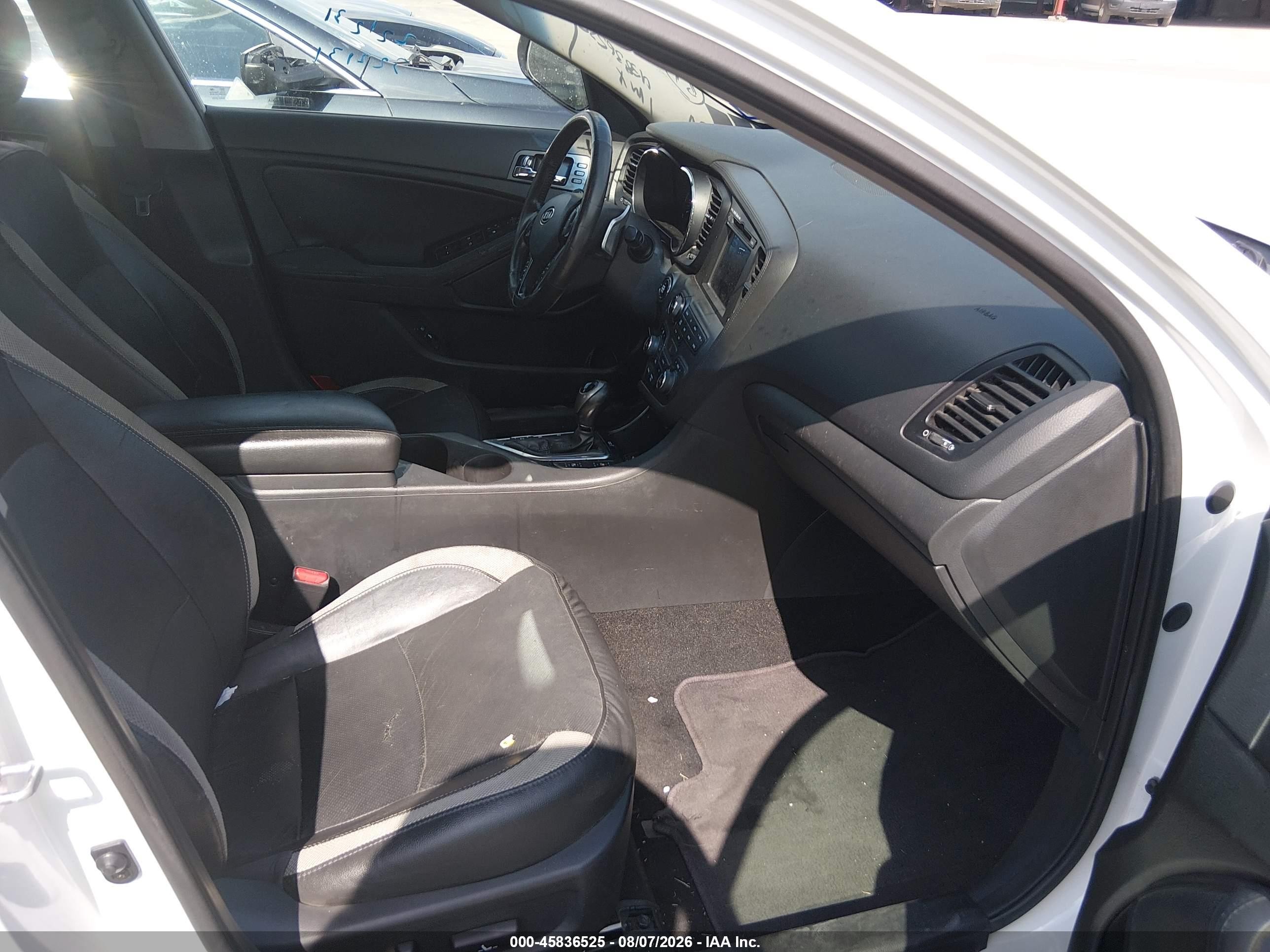2012 Kia Optima Sx White vin: 5XXGR4A68CG013600
