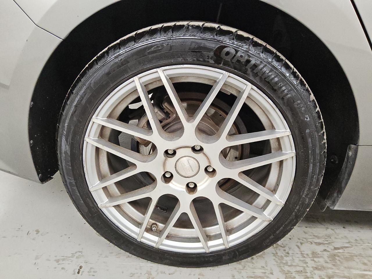 2012 Kia Optima Sx Gray vin: 5XXGR4A69CG009393 Damage: Right Rear Wheel, Aftermarket, Acceptable
