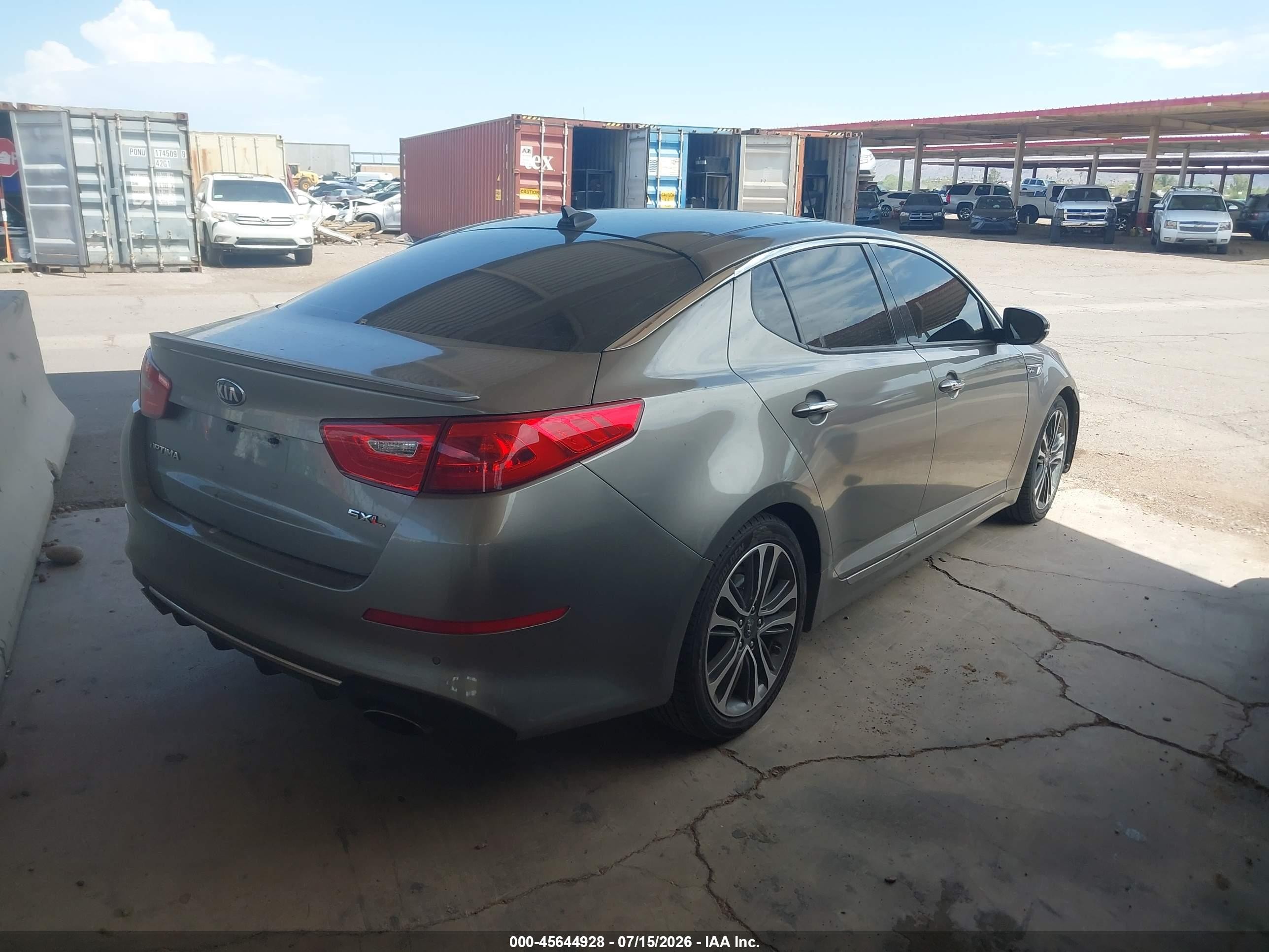 2014 Kia Optima   Beige vin: 5XXGR4A69EG303704