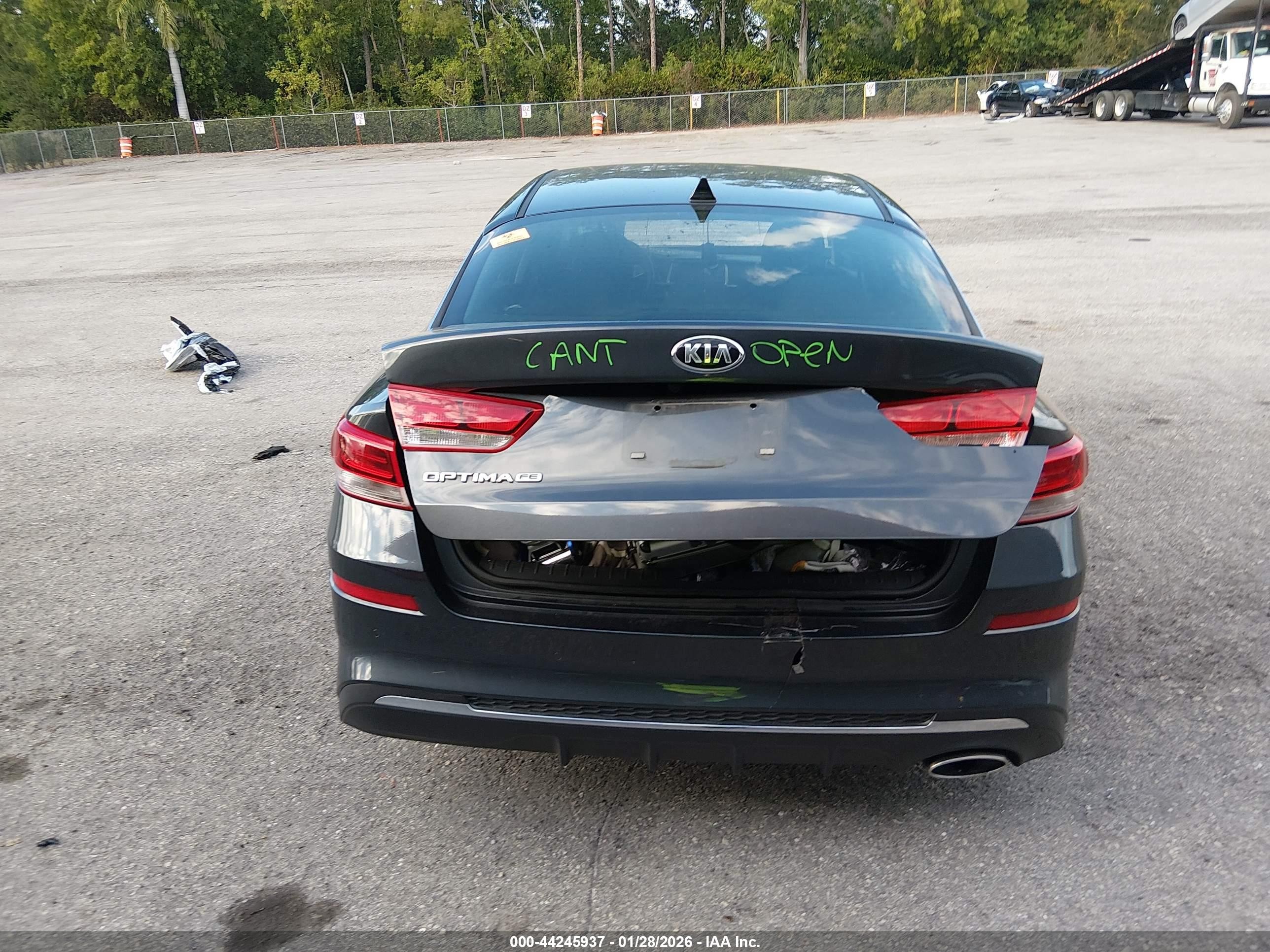 2020 Kia Optima Lx Blue vin: 5XXGT4L30LG402011