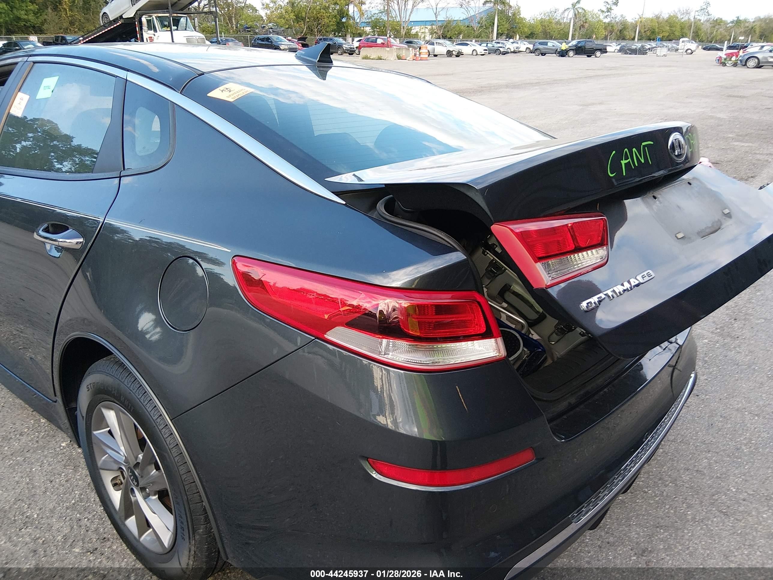 2020 Kia Optima Lx Blue vin: 5XXGT4L30LG402011