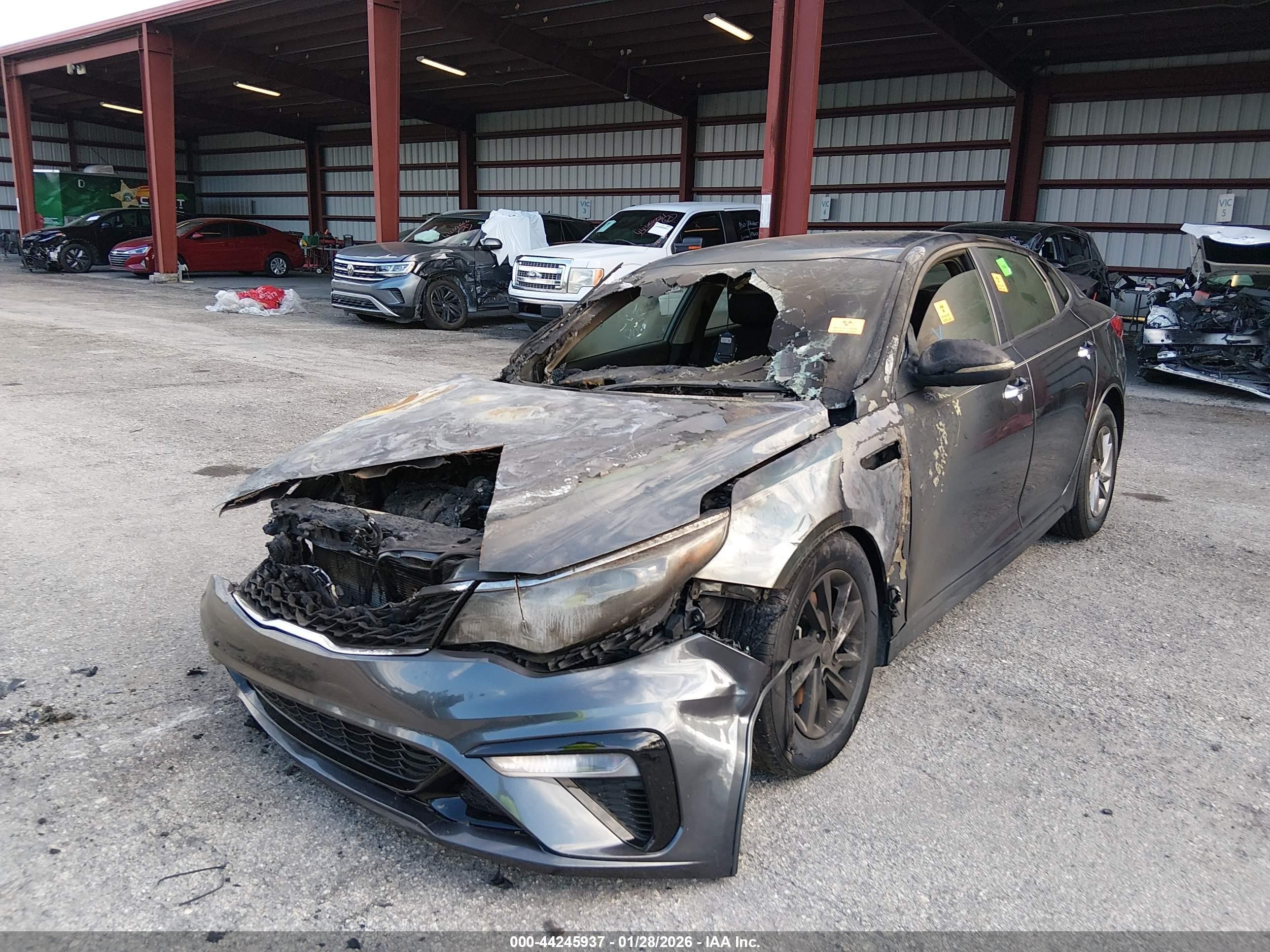 2020 Kia Optima Lx Blue vin: 5XXGT4L30LG402011