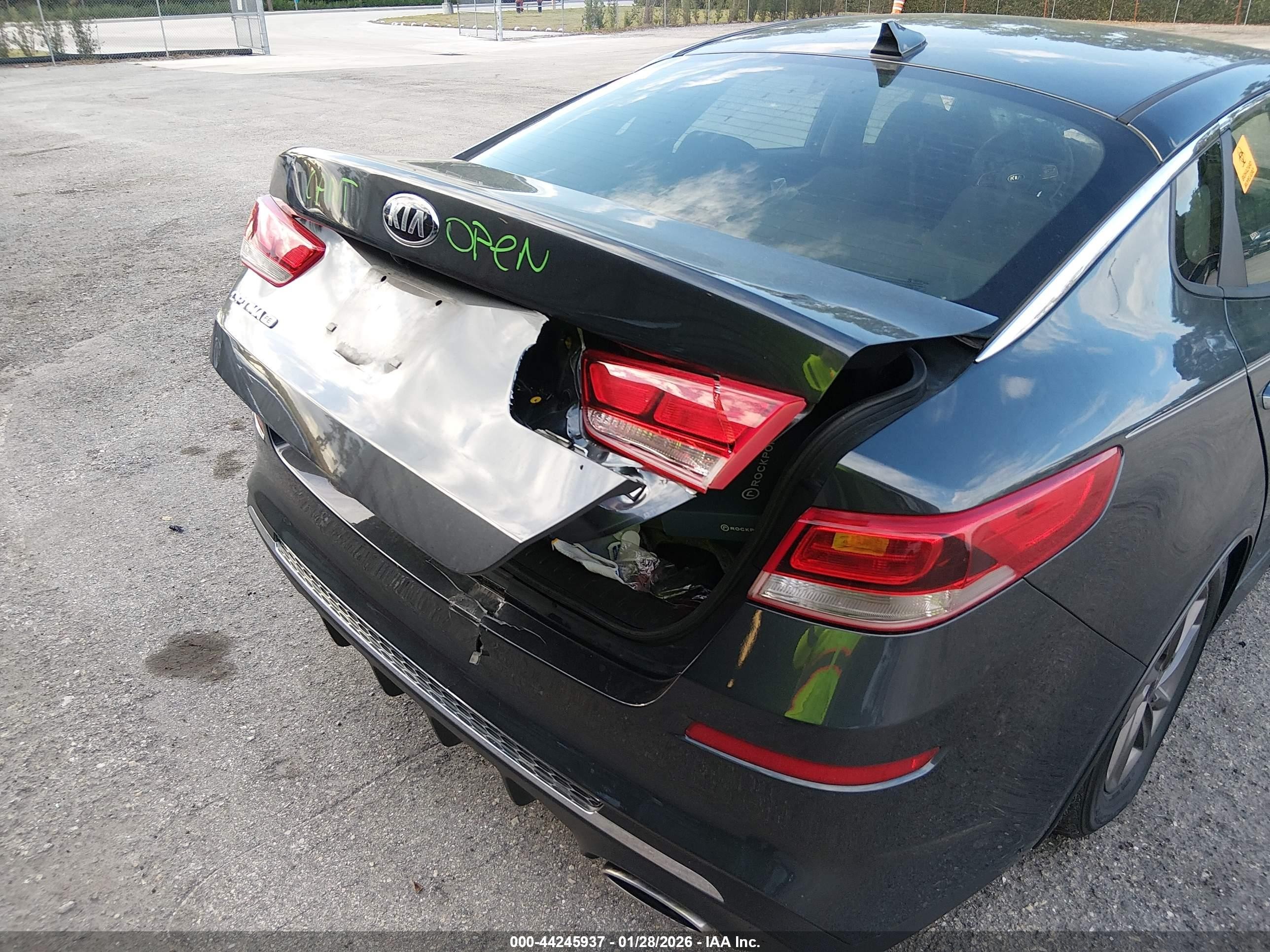 2020 Kia Optima Lx Blue vin: 5XXGT4L30LG402011