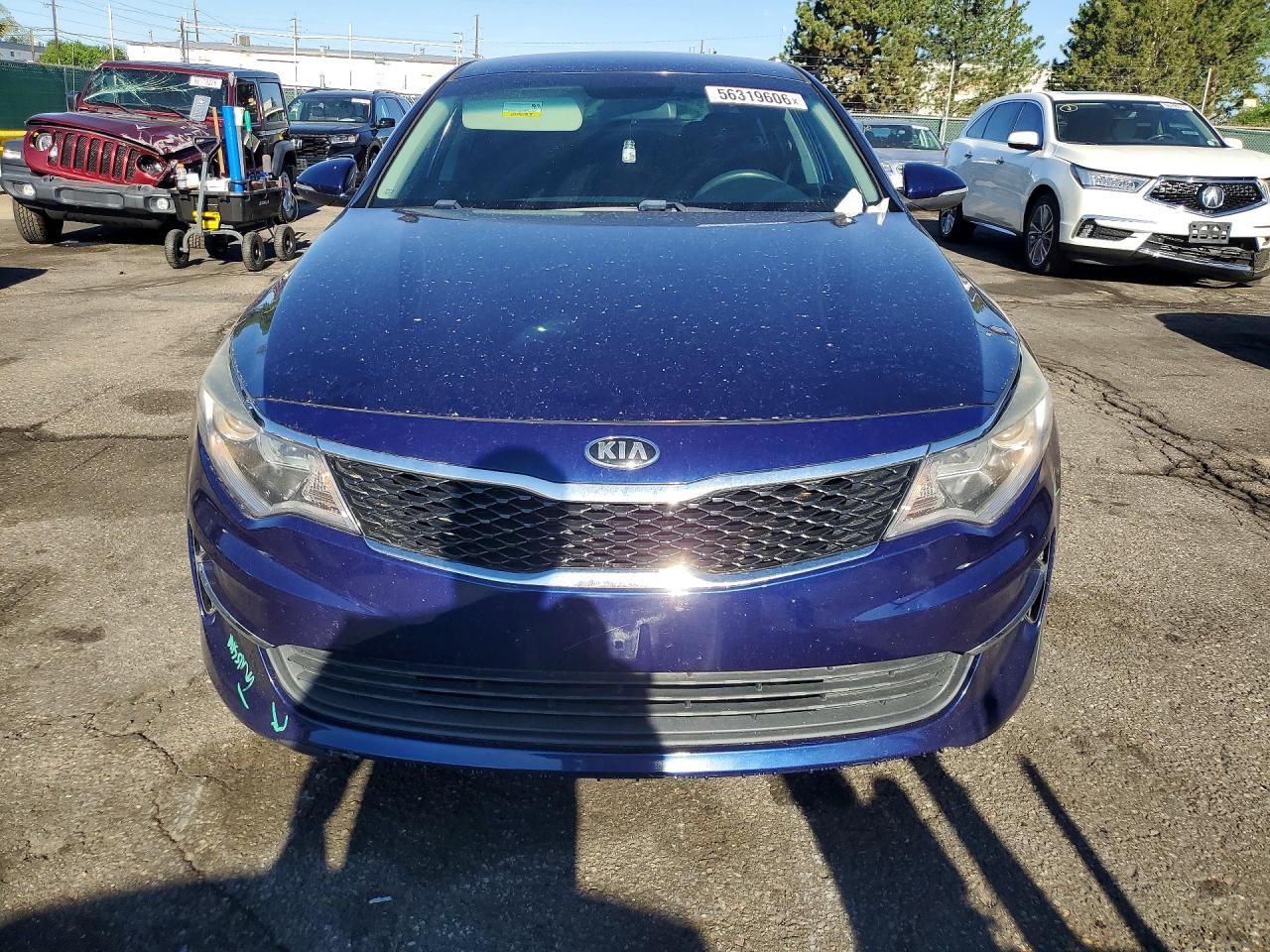 2017 Kia Optima Lx Синий vin: 5XXGT4L31HG146663