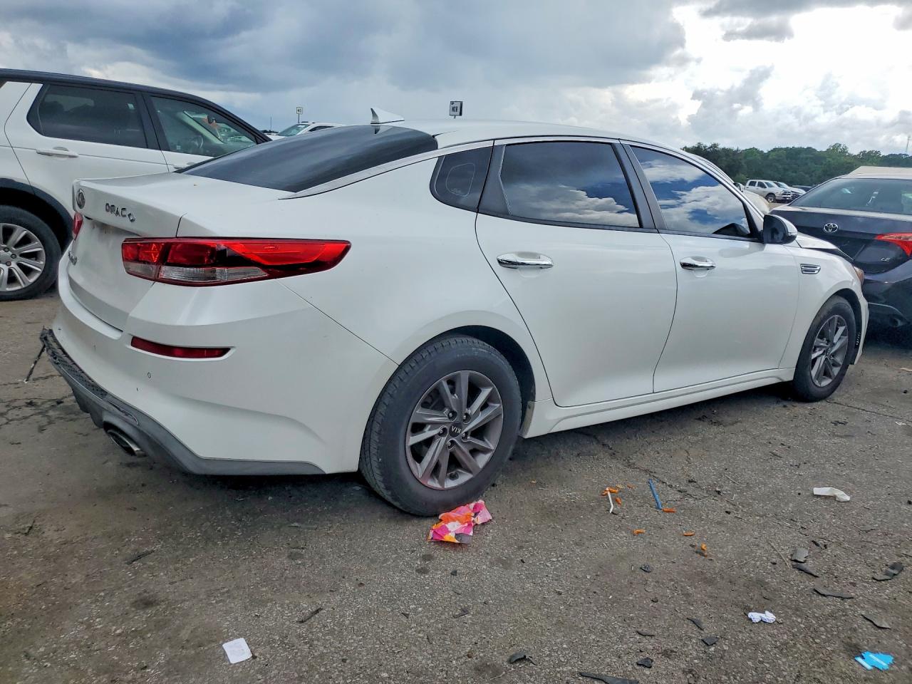 2019 Kia Optima Lx Белый vin: 5XXGT4L31KG369065