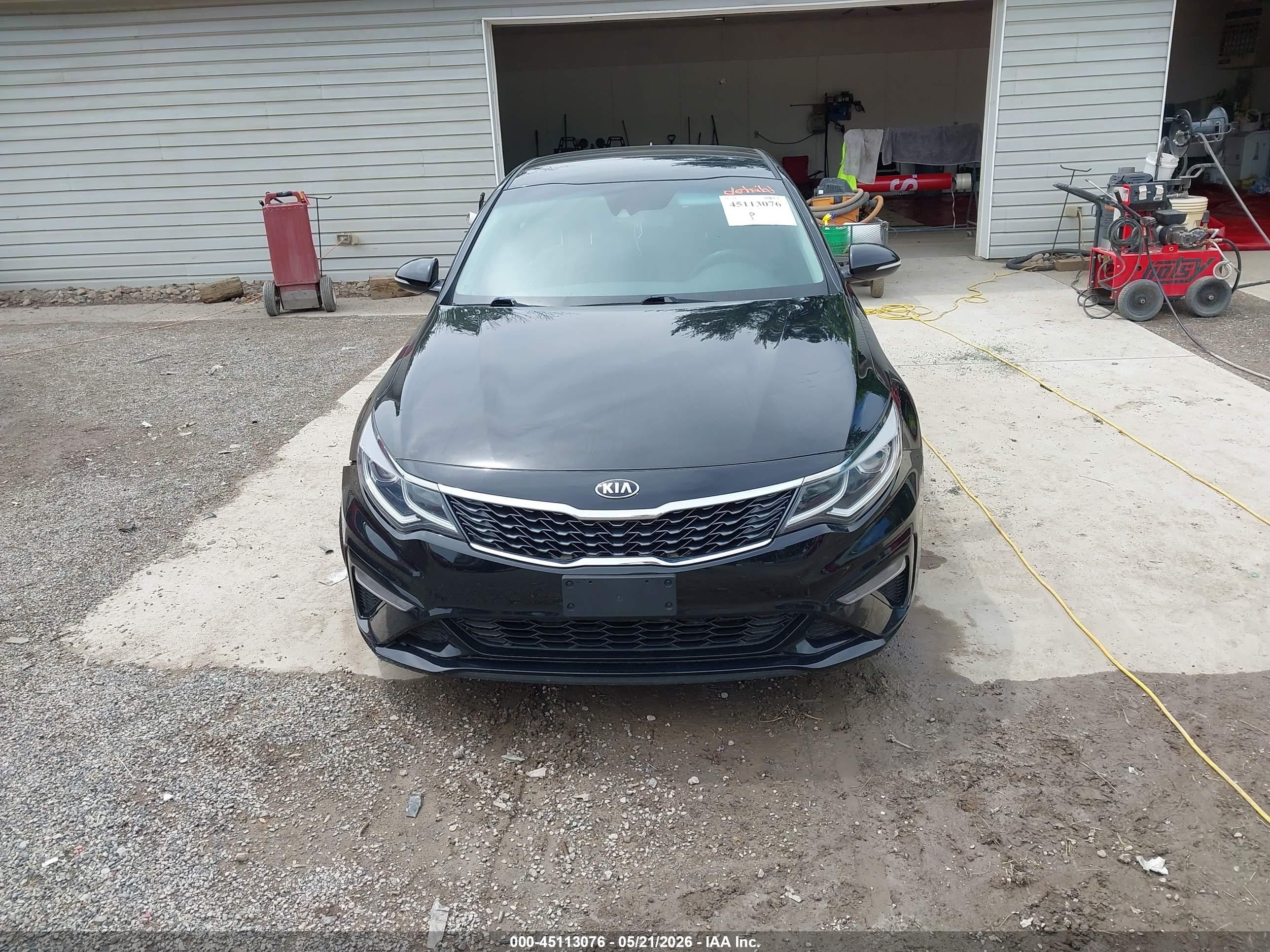 2020 Kia Optima Lx Черный vin: 5XXGT4L31LG427113