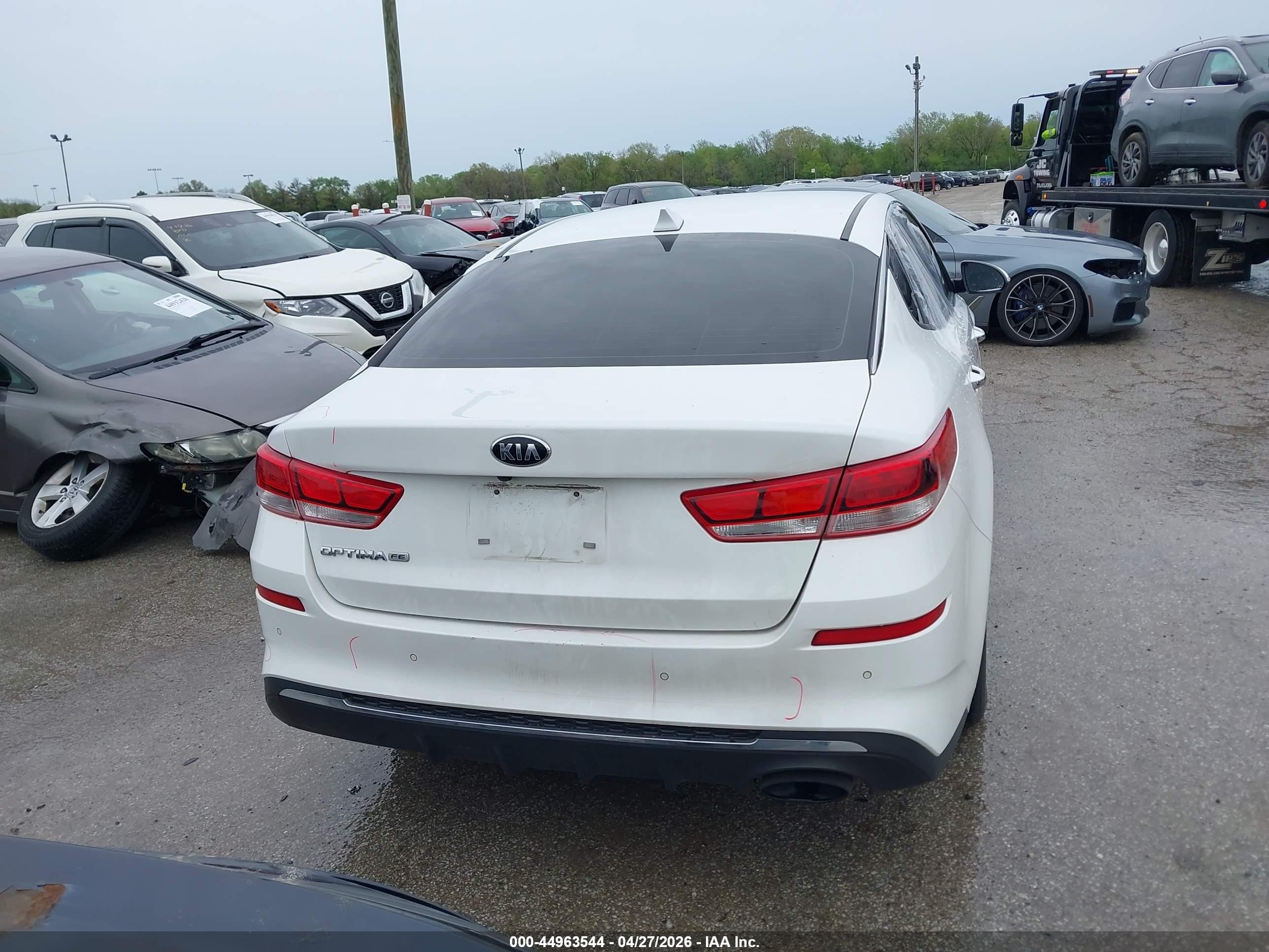 2020 Kia Optima Lx White vin: 5XXGT4L31LG429461