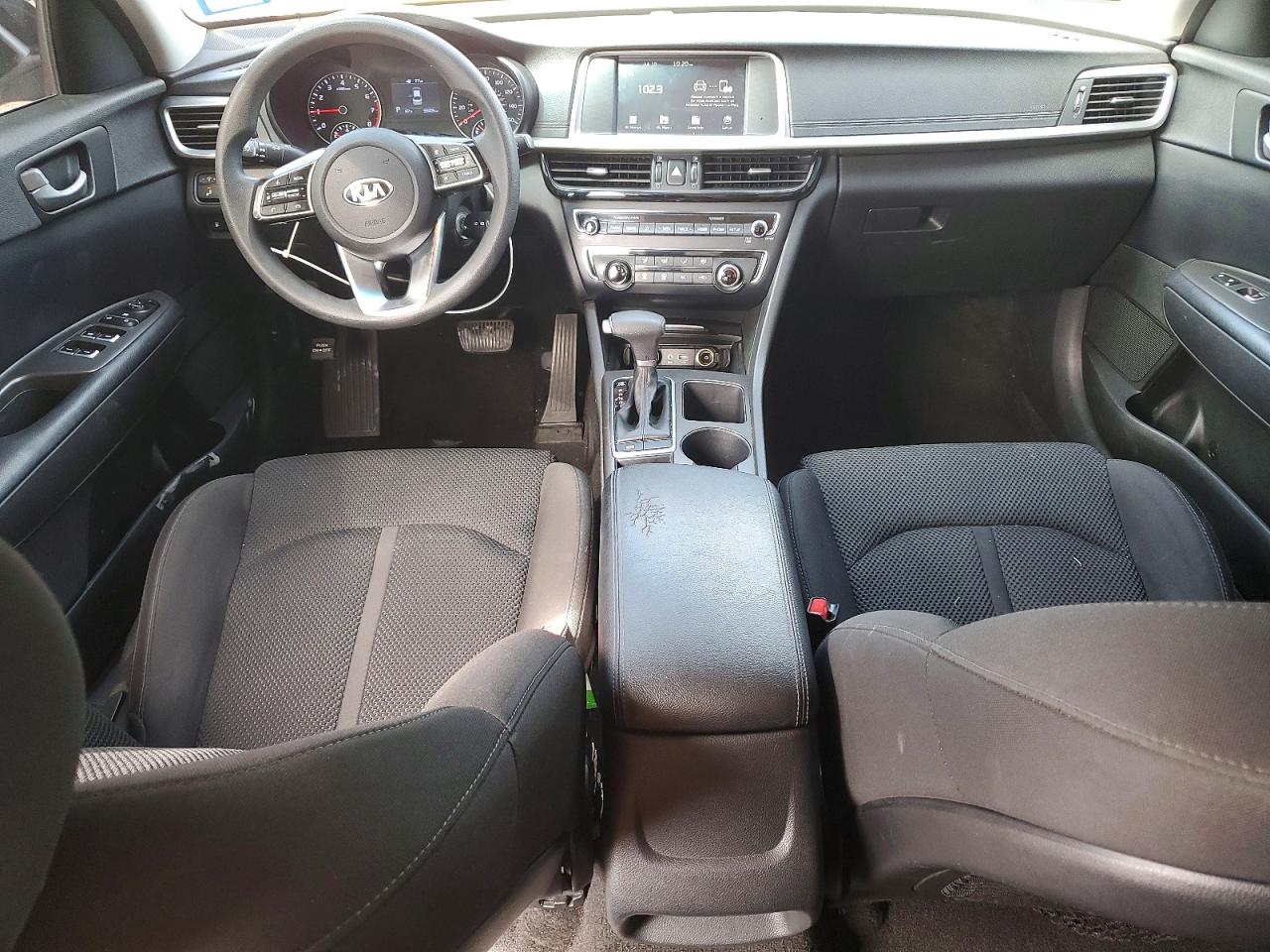2019 Kia Optima Lx Burgundy vin: 5XXGT4L34KG339834
