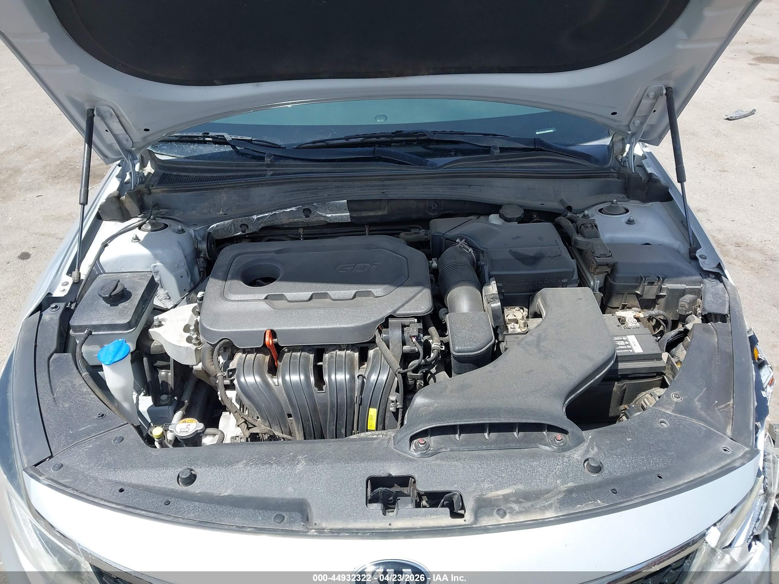 2016 Kia Optima Lx Silver vin: 5XXGT4L35GG078091