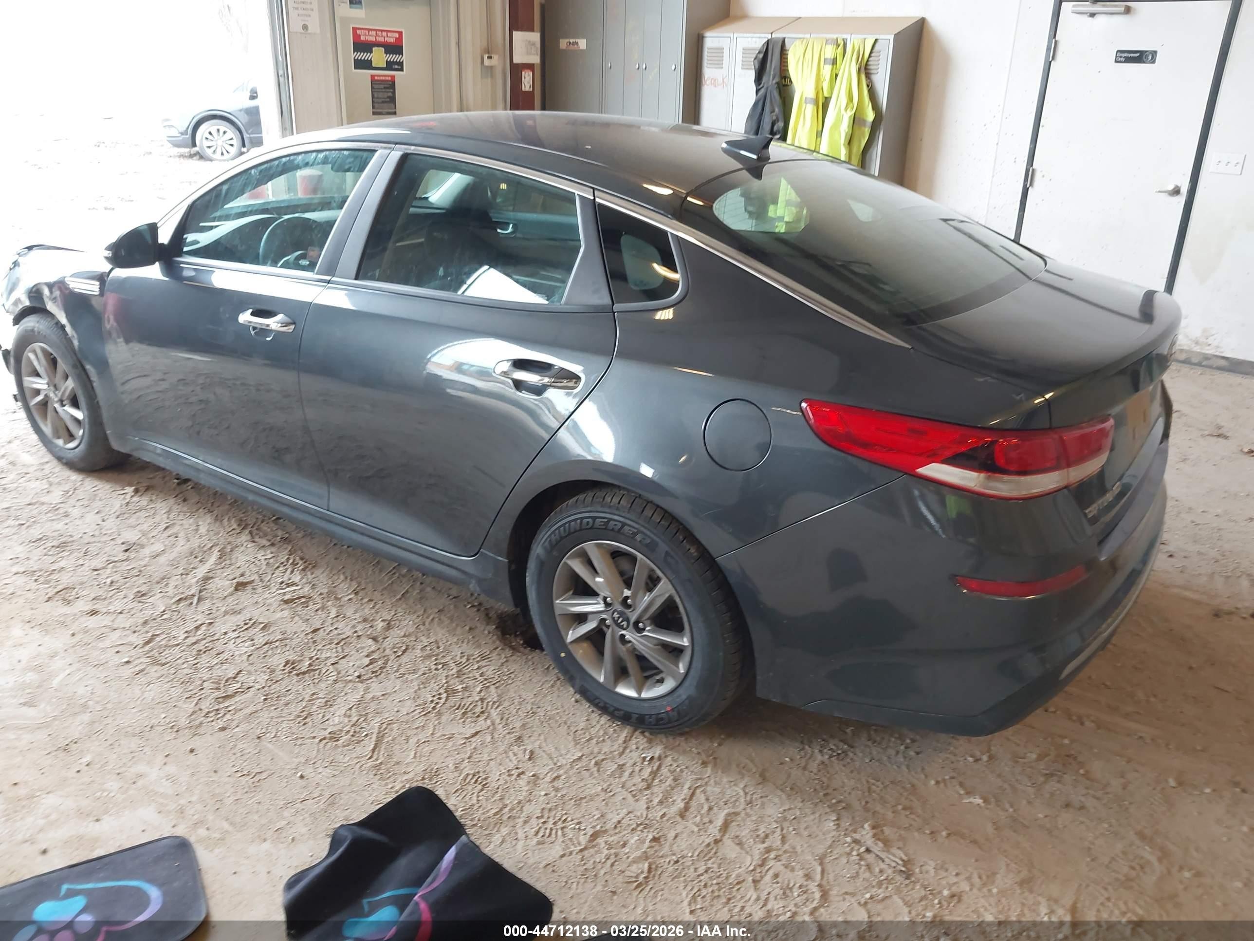 2020 Kia Optima Lx Серый vin: 5XXGT4L35LG385075