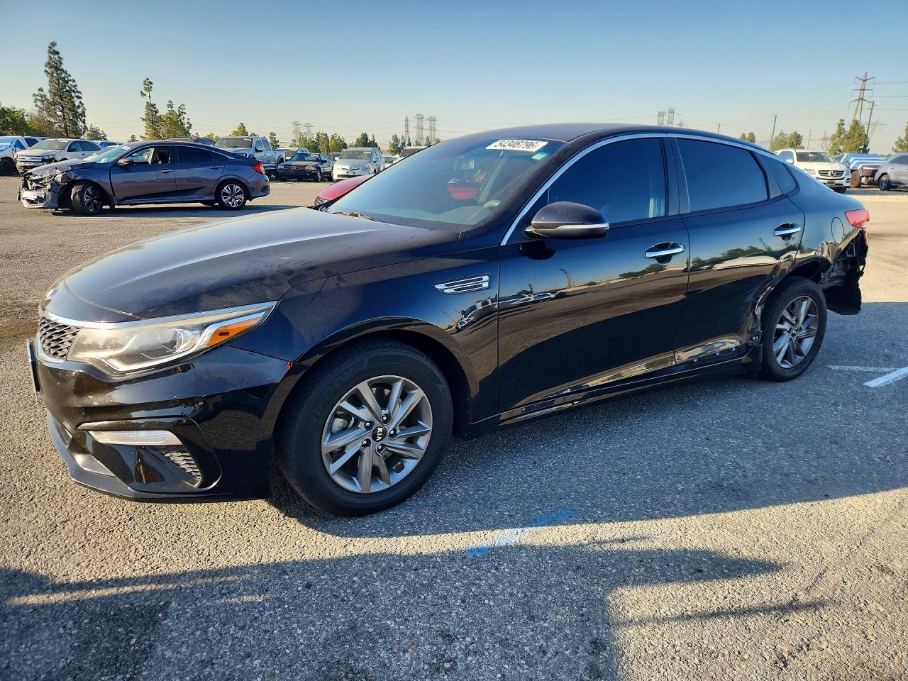 2019 Kia Optima Lx Черный vin: 5XXGT4L36KG337356