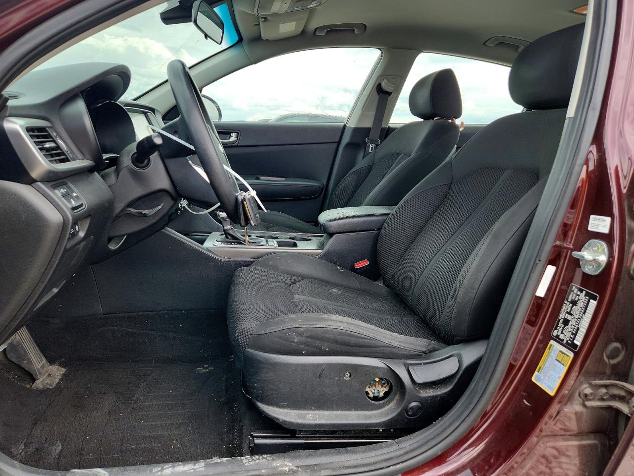 2019 Kia Optima Lx Burgundy vin: 5XXGT4L38KG275359