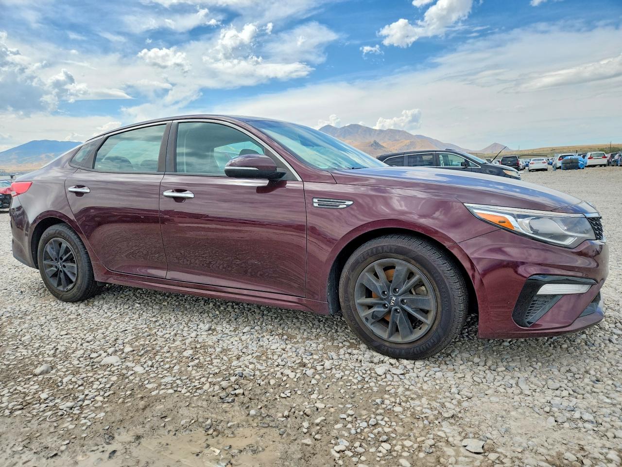 2019 Kia Optima Lx Burgundy vin: 5XXGT4L38KG275359
