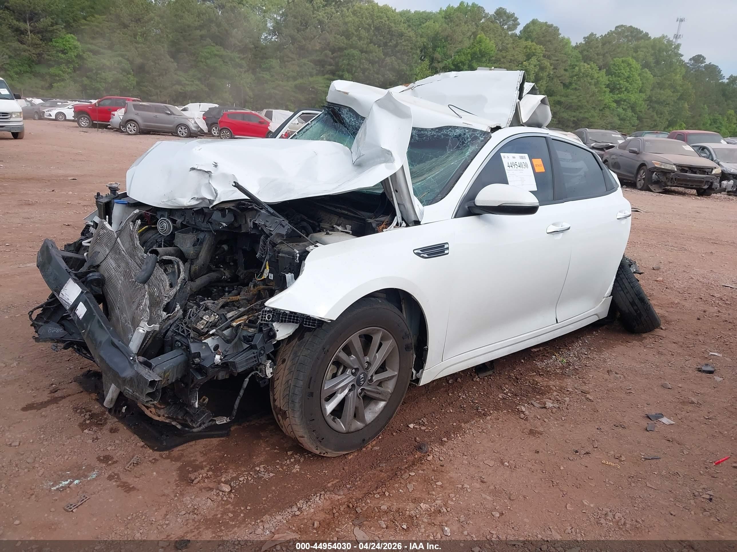 2020 Kia Optima Lx Белый vin: 5XXGT4L38LG403665