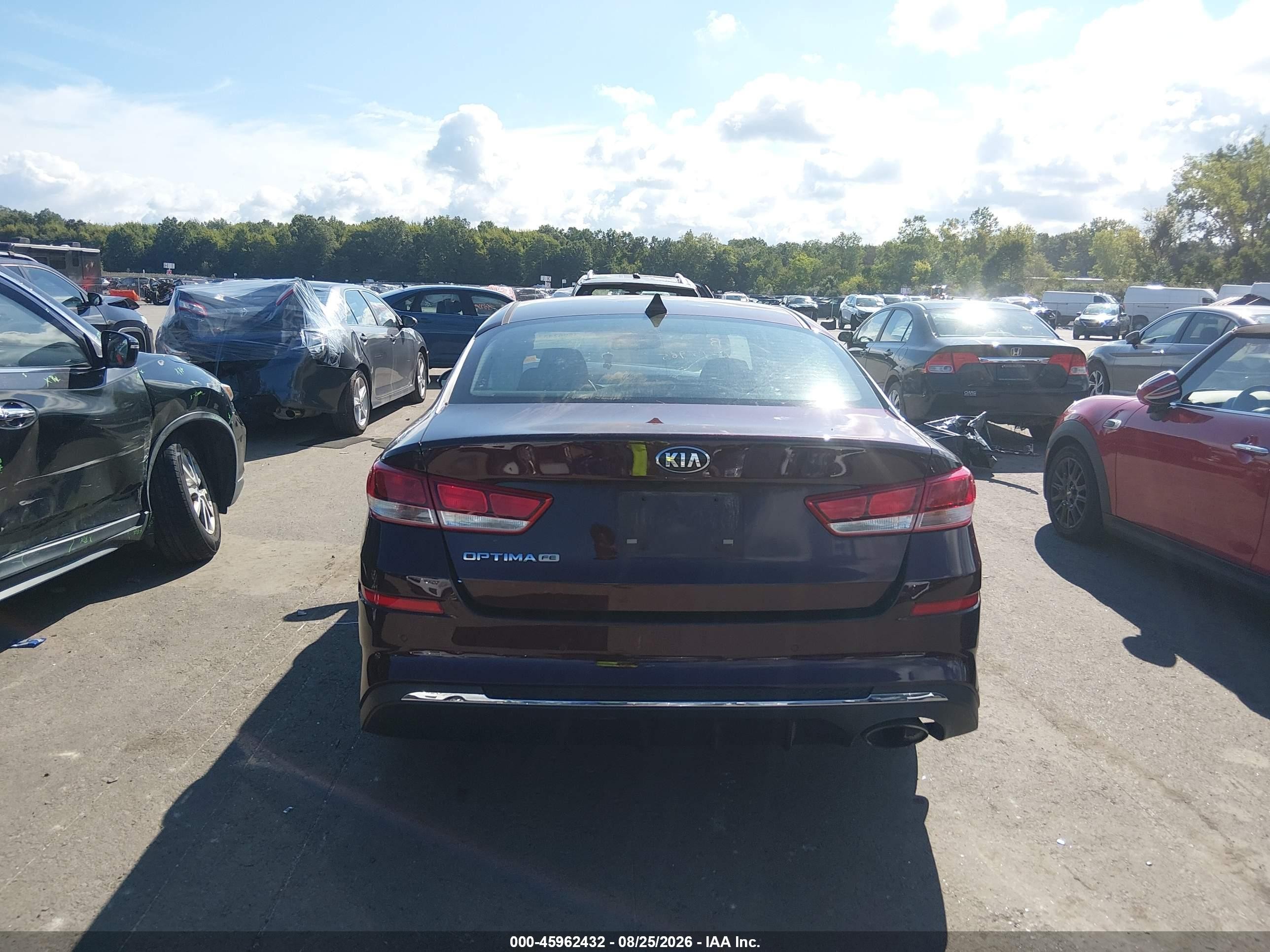 2019 Kia Optima Lx Purple vin: 5XXGT4L39KG350389