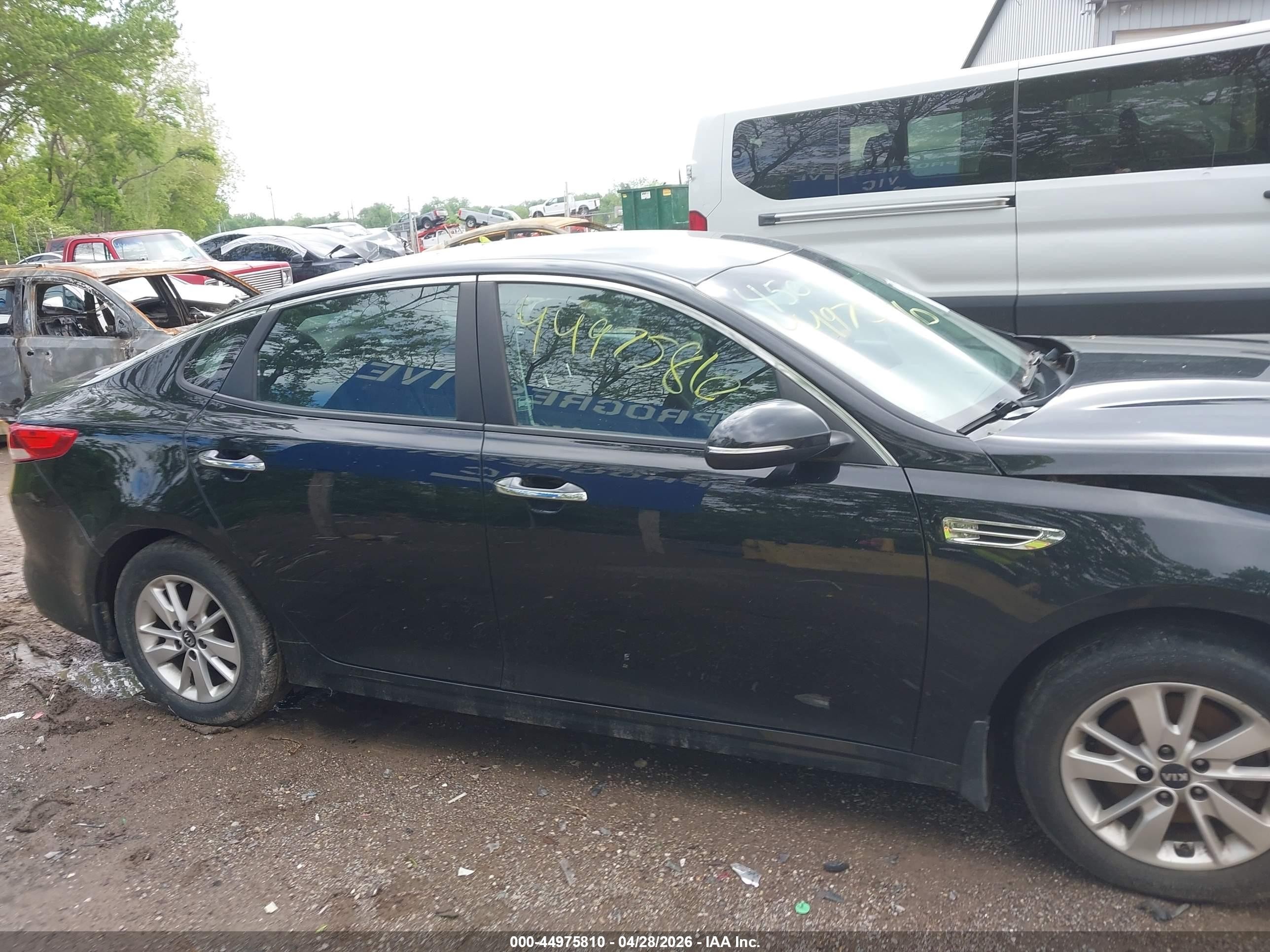 2016 Kia Optima Lx Black vin: 5XXGT4L3XGG036063