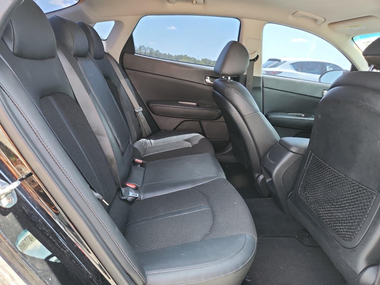 2019 Kia Optima S Black vin: 5XXGT4L3XKG323833
