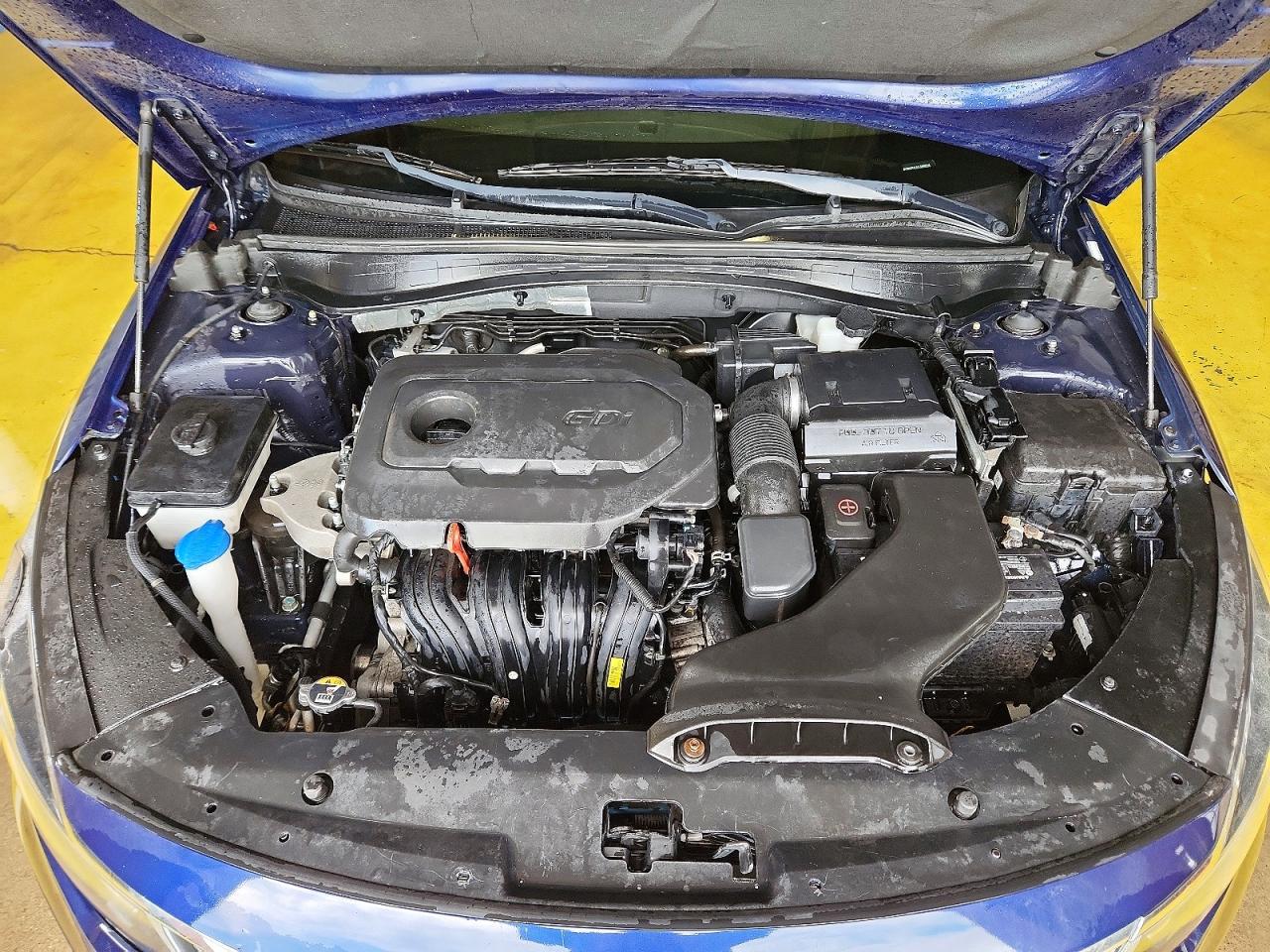 2020 Kia Optima Lx Blue vin: 5XXGT4L3XLG406633
