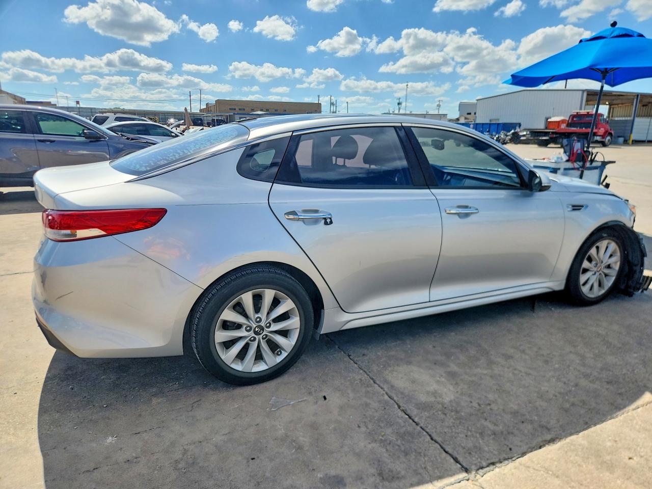 2016 Kia Optima Ex Silver vin: 5XXGU4L31GG070373