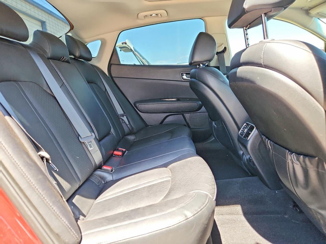 2016 Kia Optima Ex Burgundy vin: 5XXGU4L36GG090280