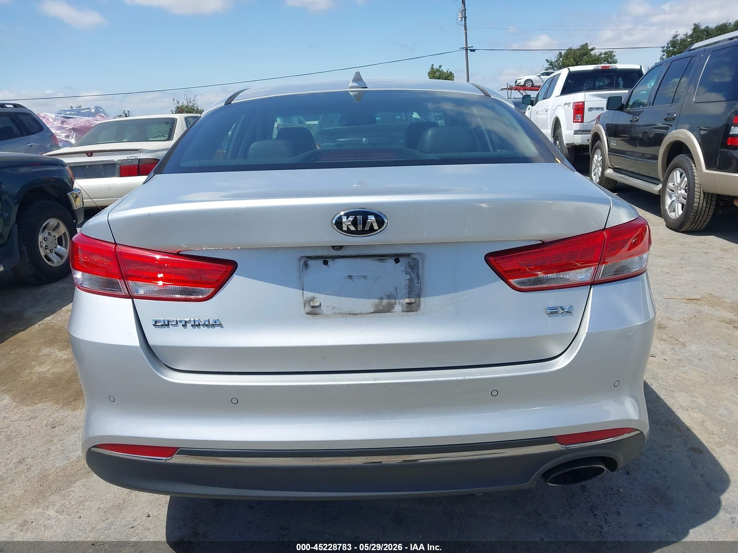 2018 Kia Optima Ex Серебряный vin: 5XXGU4L36JG179886