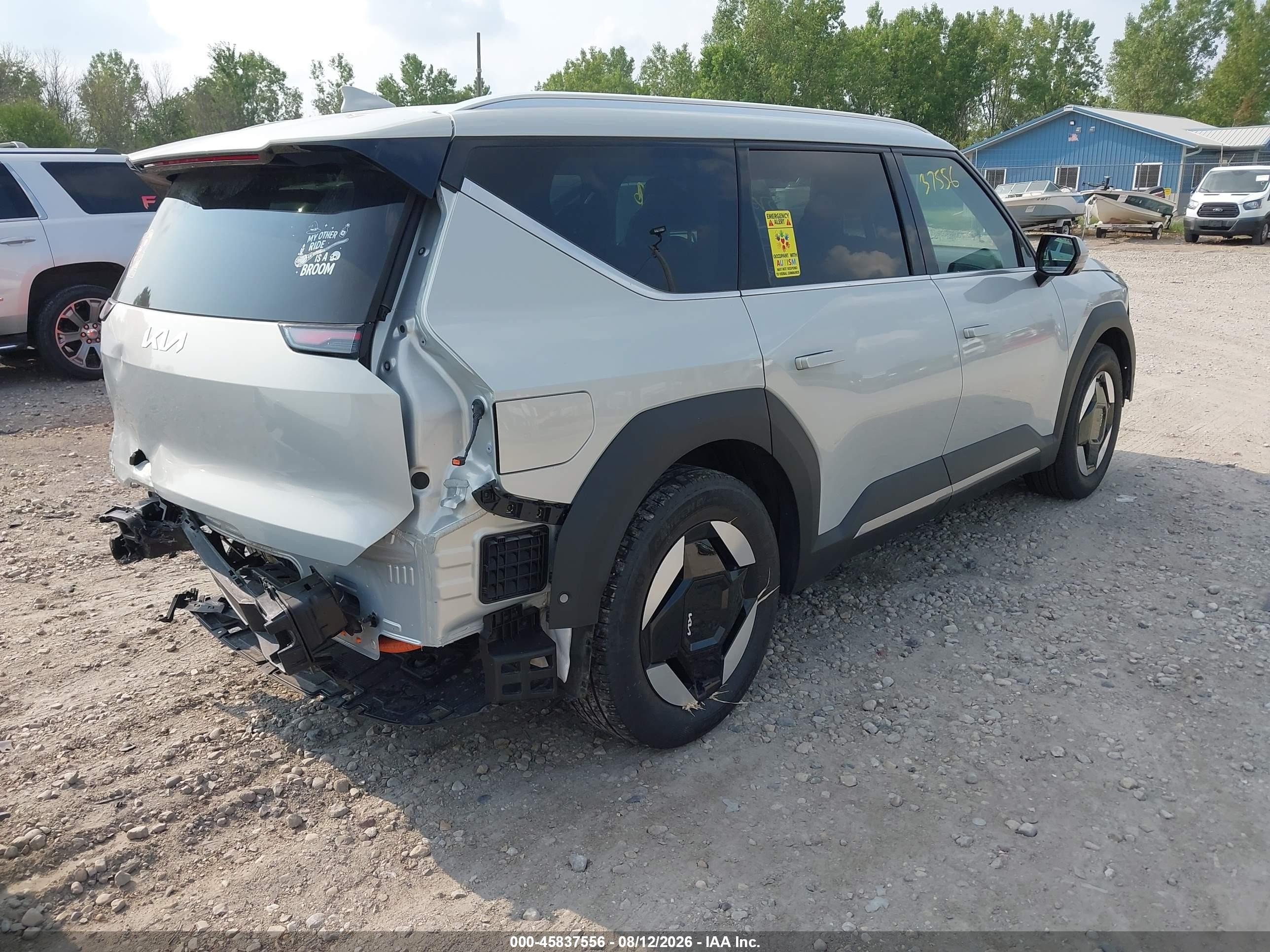 2026 Kia Ev9 Wind Gray vin: 5XYAFFS57TG017939