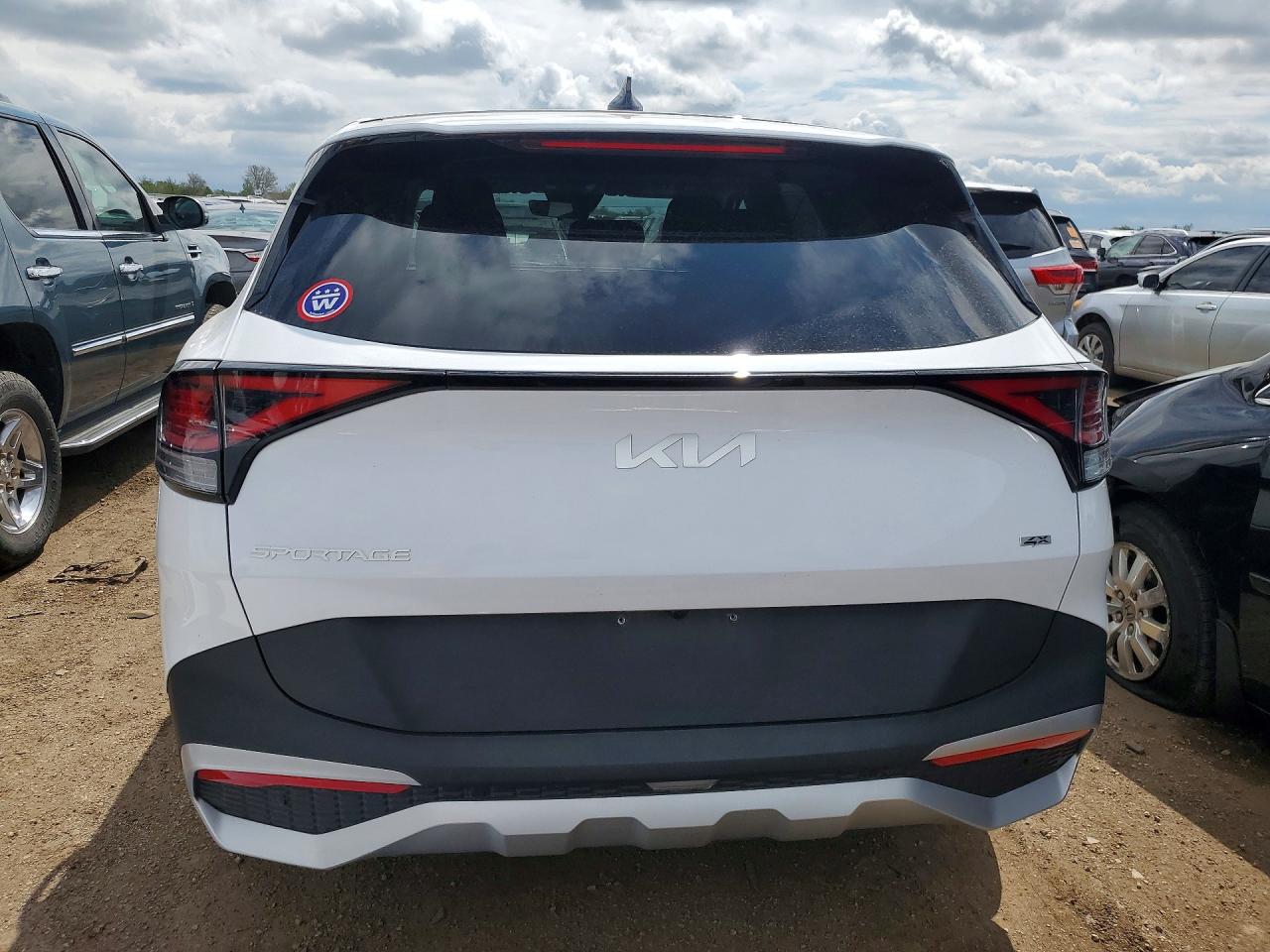 2025 Kia Sportage Lx White vin: 5XYK2CDF0SG326252