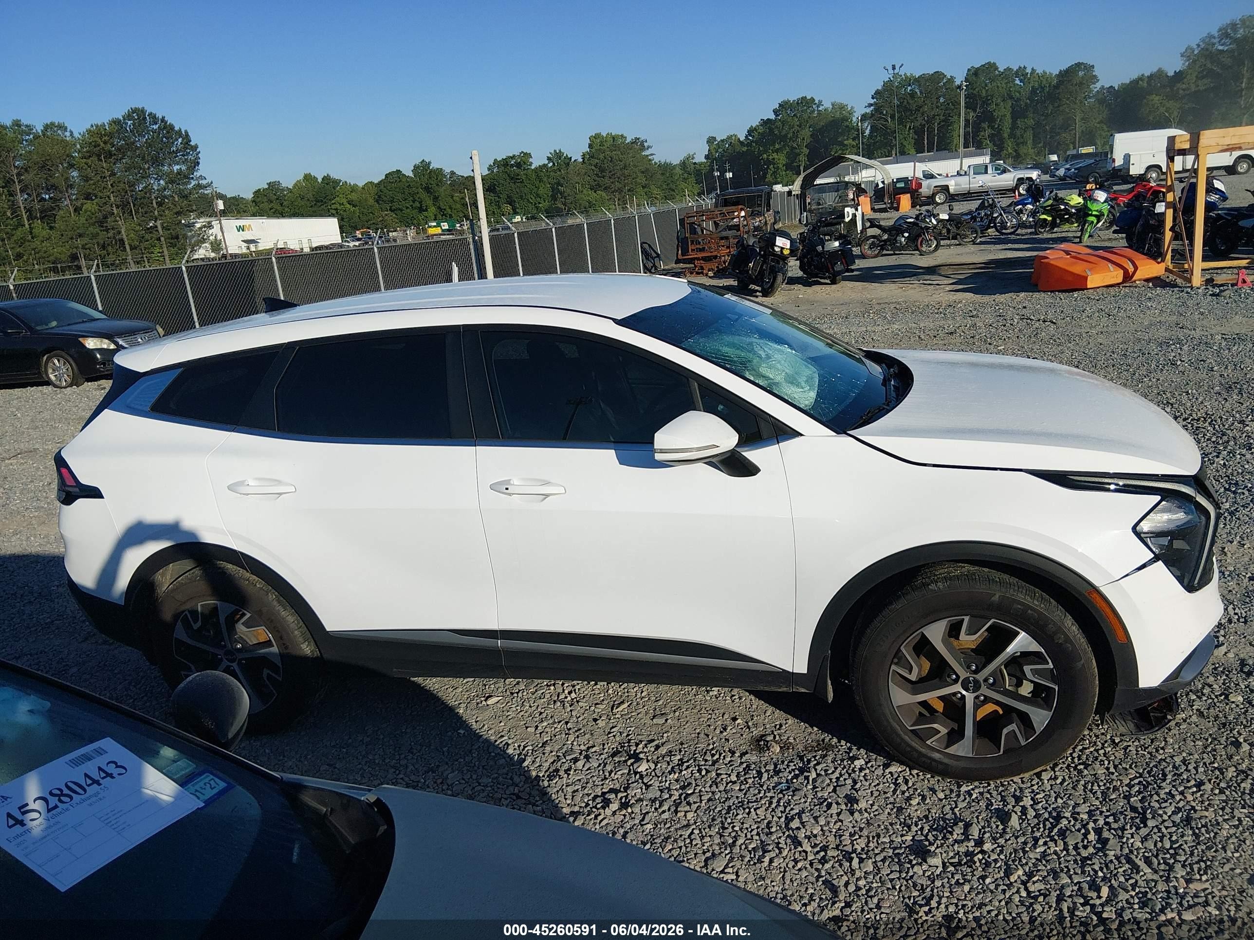 2023 Kia Sportage Ex White vin: 5XYK33AF0PG135827