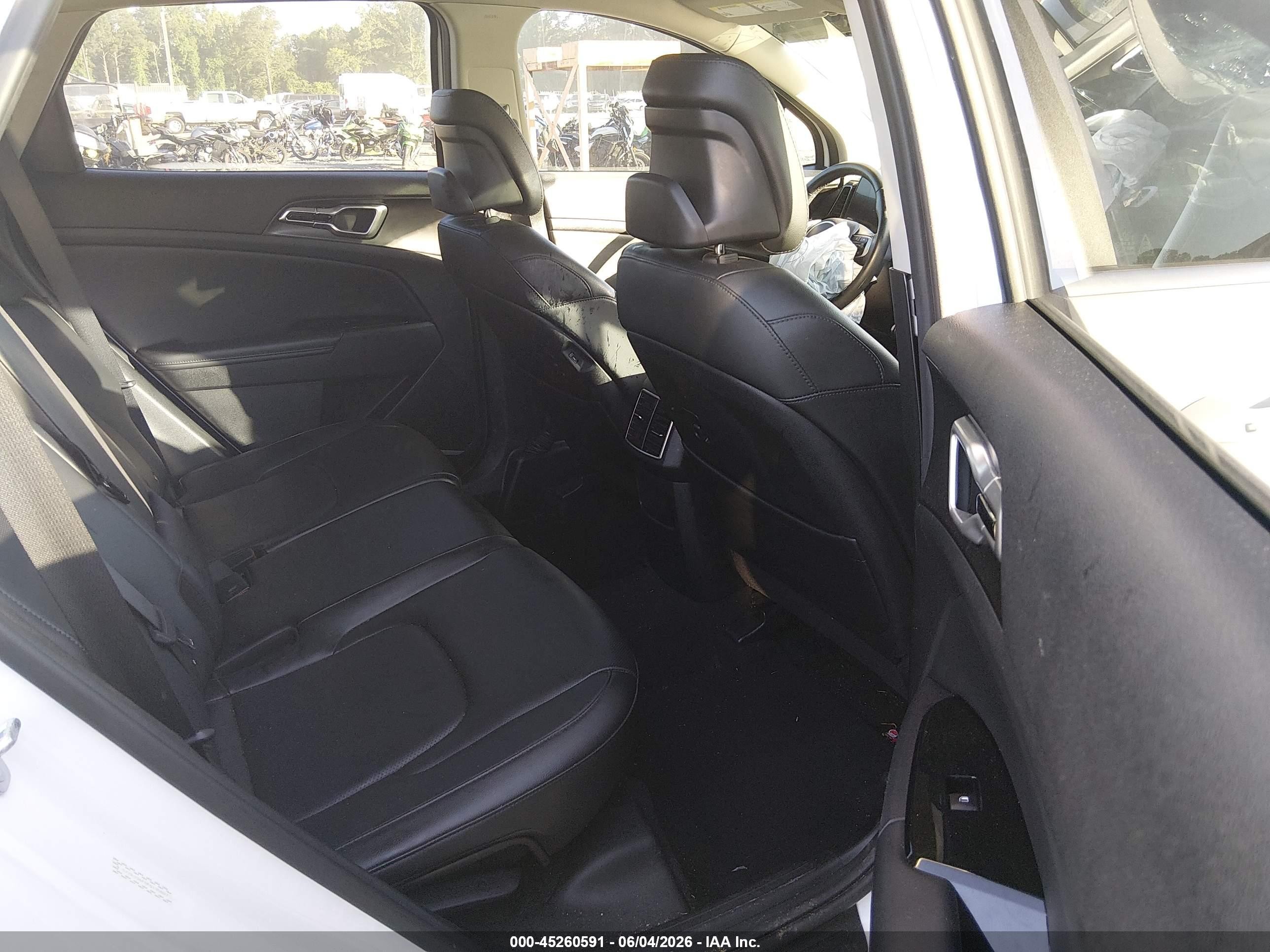 2023 Kia Sportage Ex White vin: 5XYK33AF0PG135827