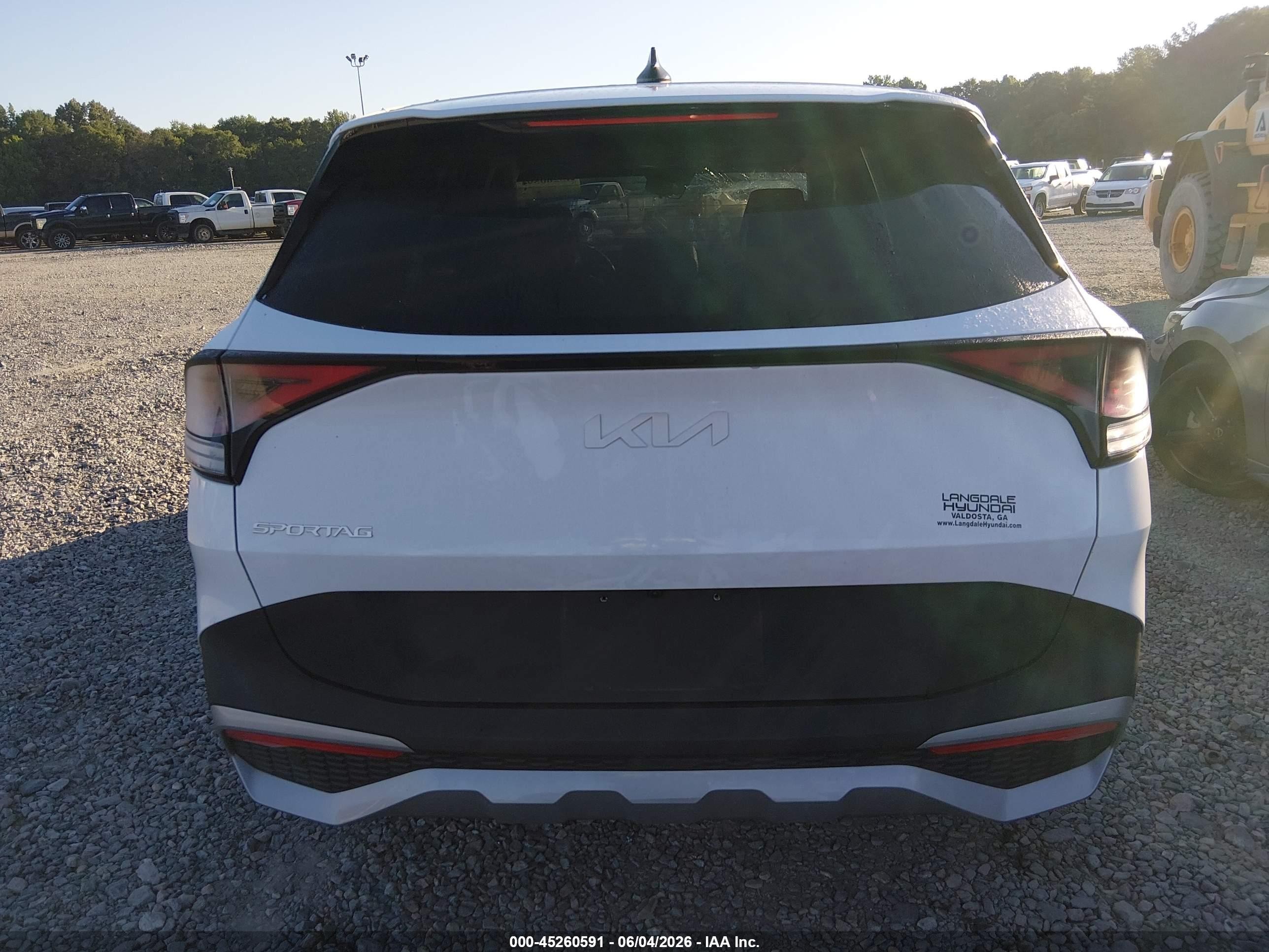 2023 Kia Sportage Ex White vin: 5XYK33AF0PG135827