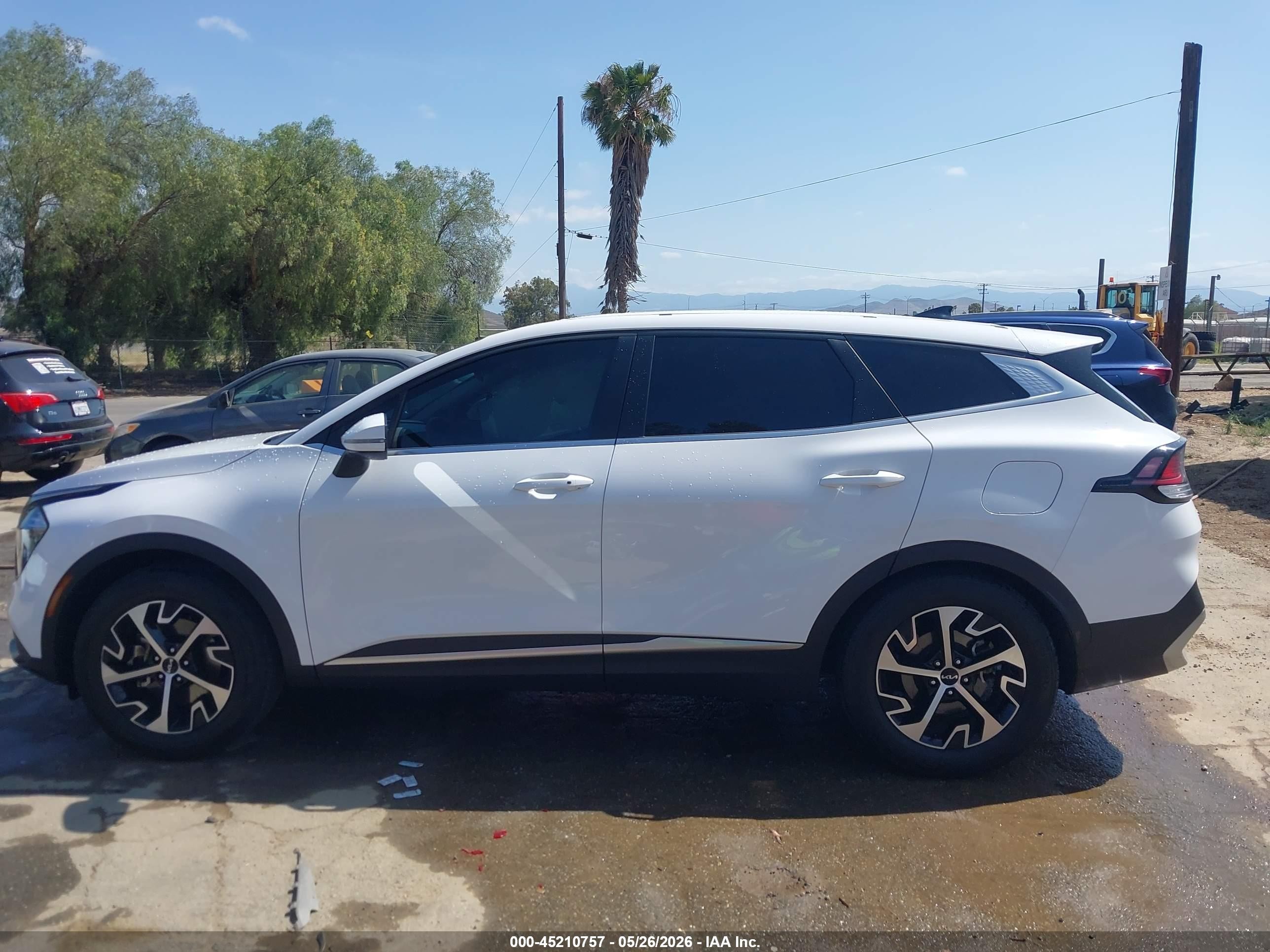 2023 Kia Sportage Ex White vin: 5XYK33AF4PG126998
