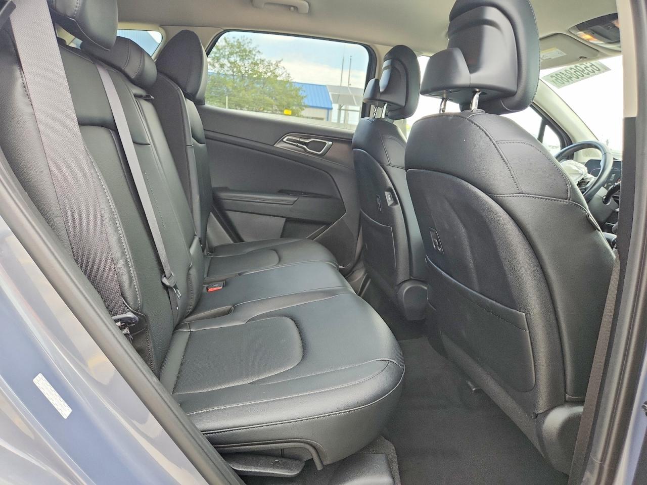 2024 Kia Sportage Ex Silver vin: 5XYK33DF1RG138234