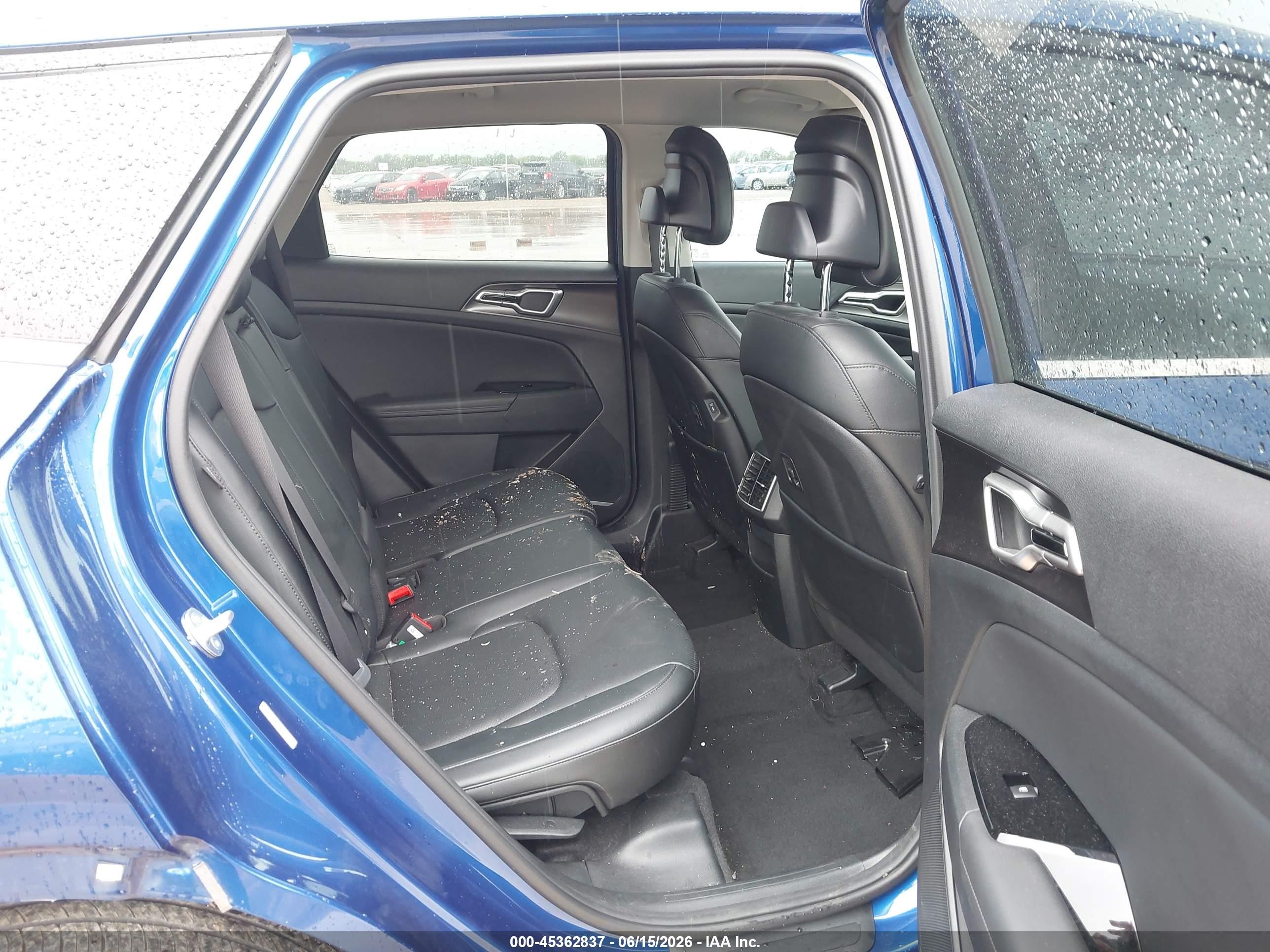 2024 Kia Sportage Ex Blue vin: 5XYK33DFXRG165903