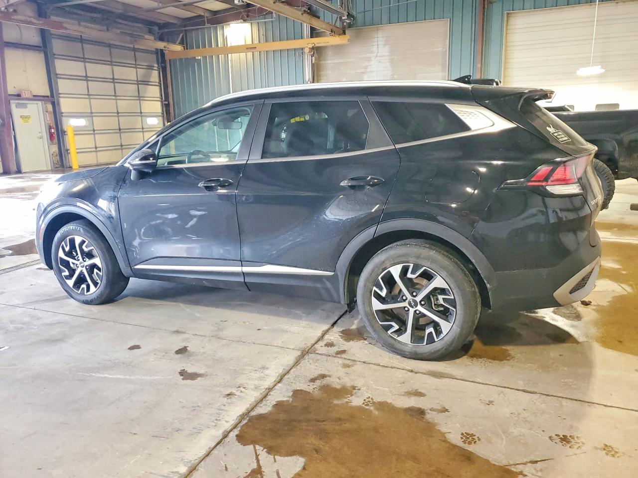 2023 Kia Sportage Ex Black vin: 5XYK3CAF8PG014074