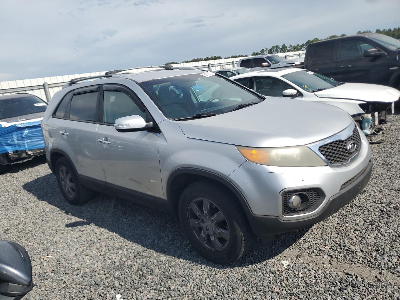 2011 Kia Sorento Lx Silver vin: 5XYKT3A10BG052704