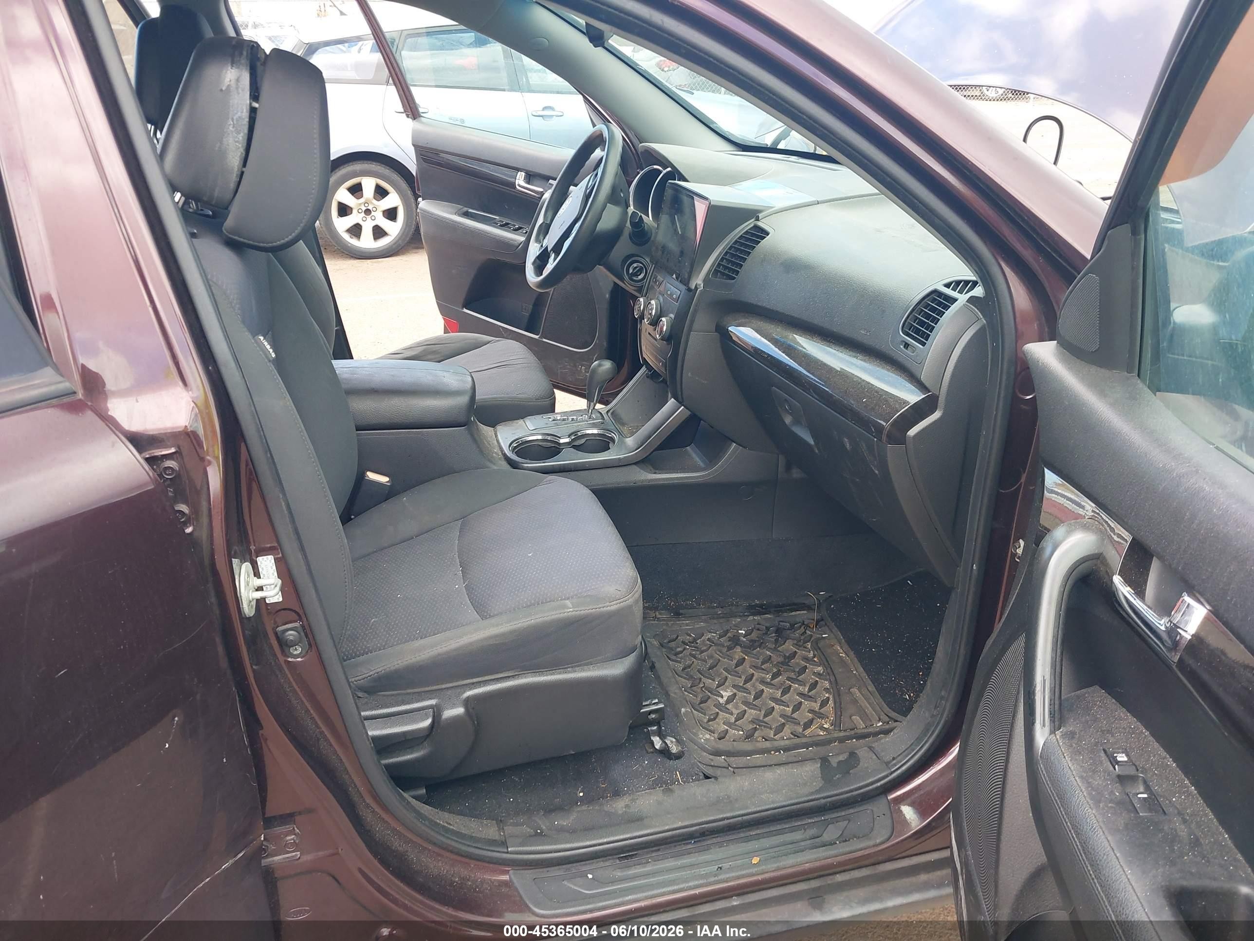 2011 Kia Sorento Lx Maroon vin: 5XYKT3A10BG074086