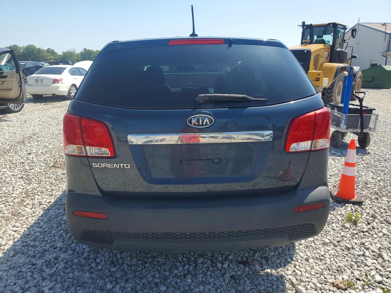 2011 Kia Sorento Lx Blue vin: 5XYKT3A10BG085198