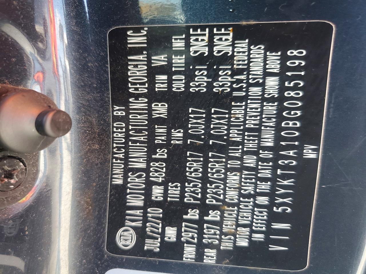 2011 Kia Sorento Lx Blue vin: 5XYKT3A10BG085198