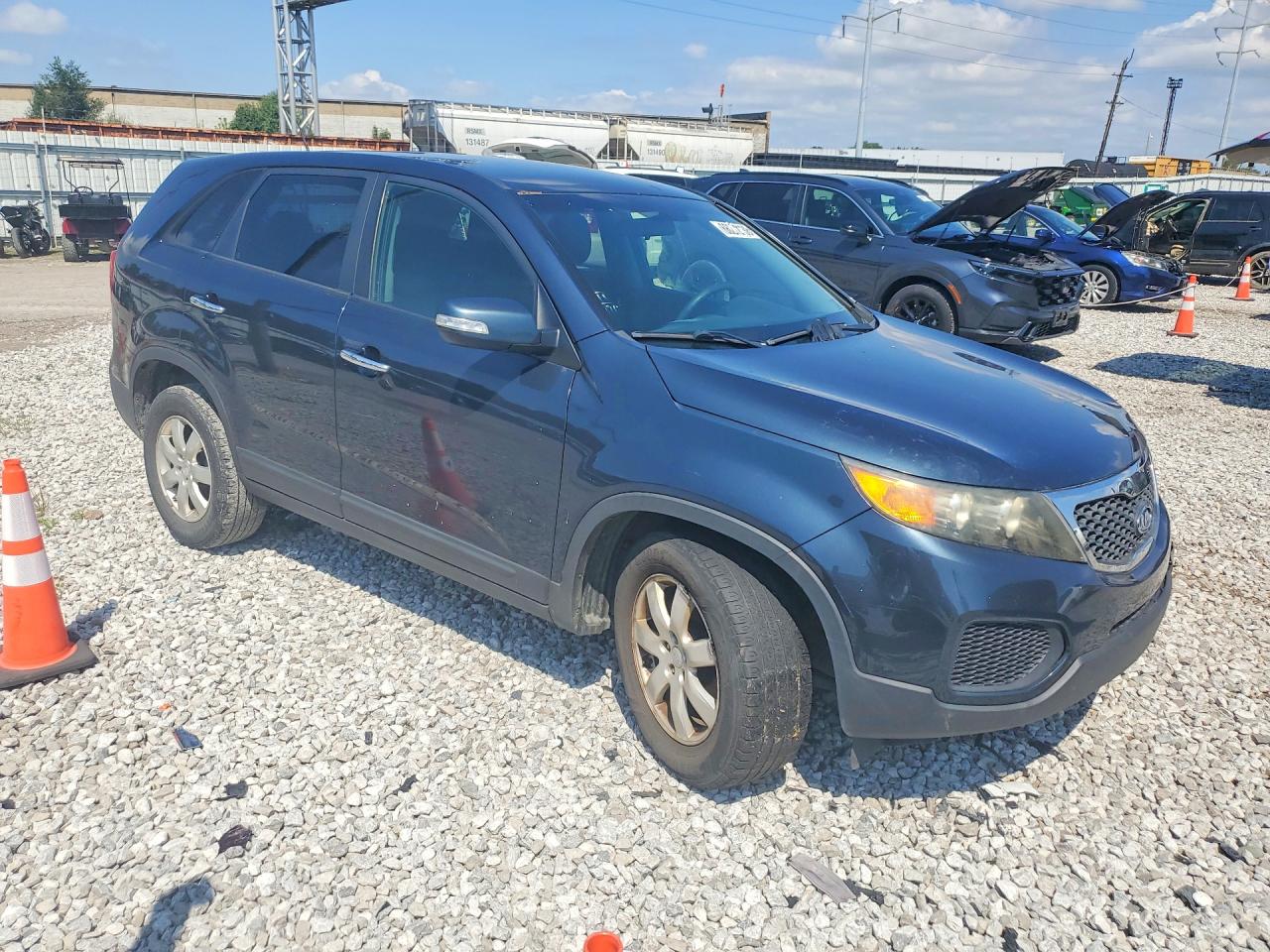2011 Kia Sorento Lx Blue vin: 5XYKT3A10BG085198