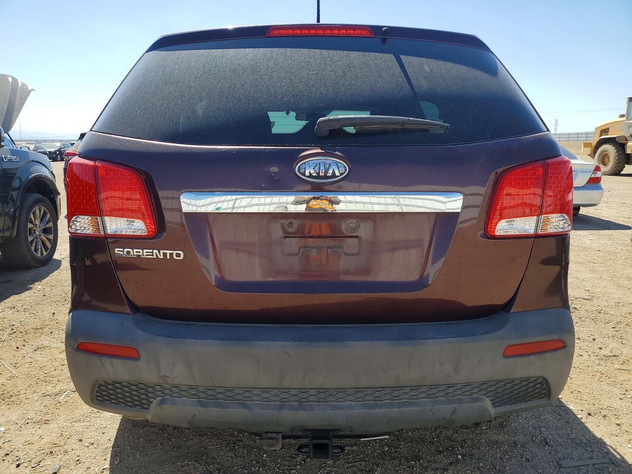 2012 Kia Sorento Lx Burgundy vin: 5XYKT3A10CG286018