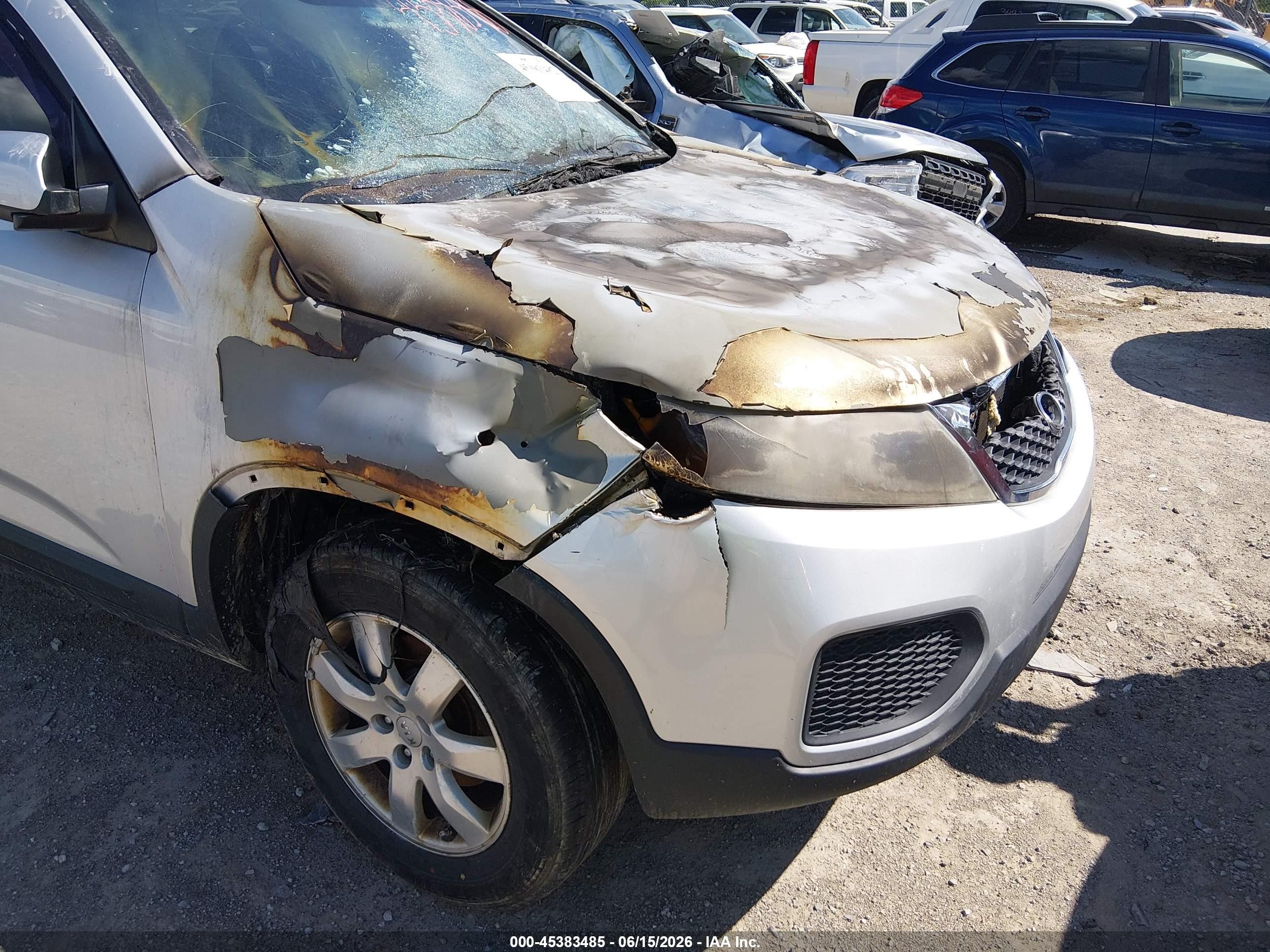 2012 Kia Sorento Lx Silver vin: 5XYKT3A10CG301536