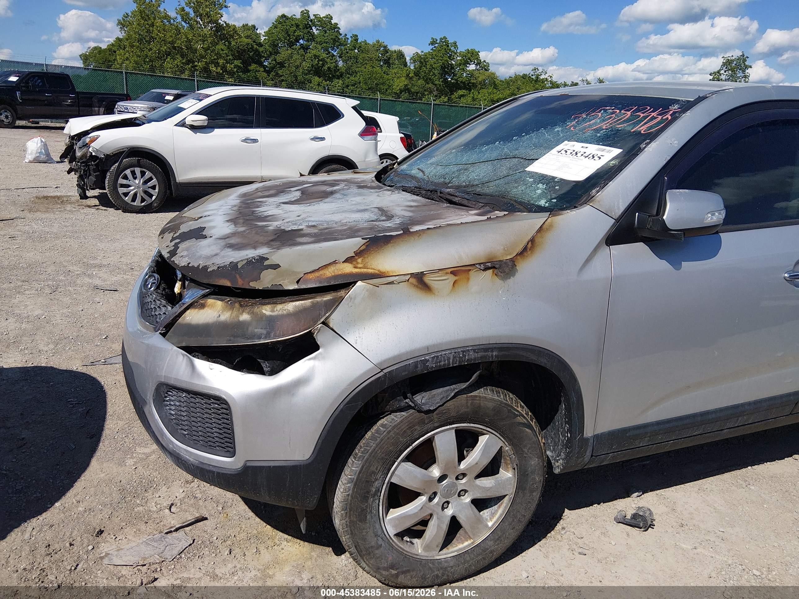 2012 Kia Sorento Lx Silver vin: 5XYKT3A10CG301536