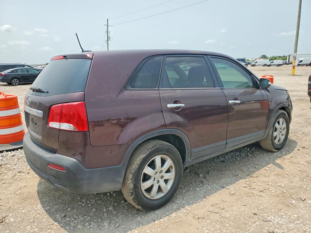 2013 Kia Sorento Lx Burgundy vin: 5XYKT3A10DG376951