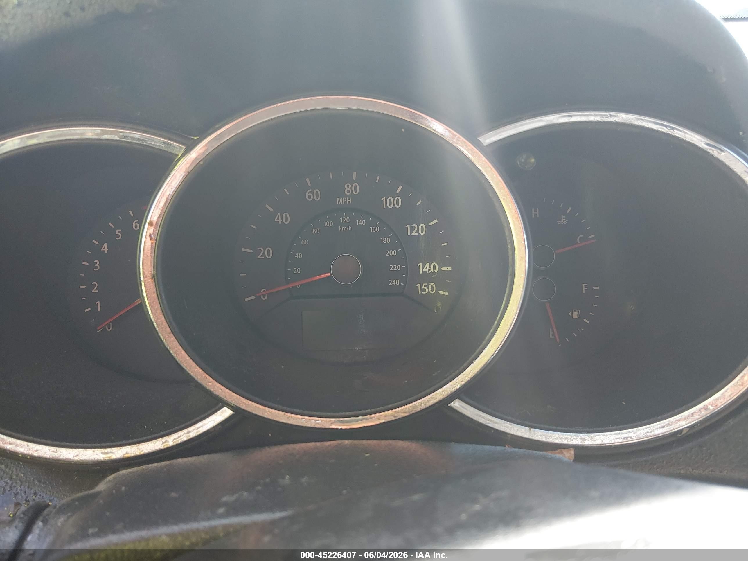 2011 Kia Sorento Lx Бежевый vin: 5XYKT3A11BG062920