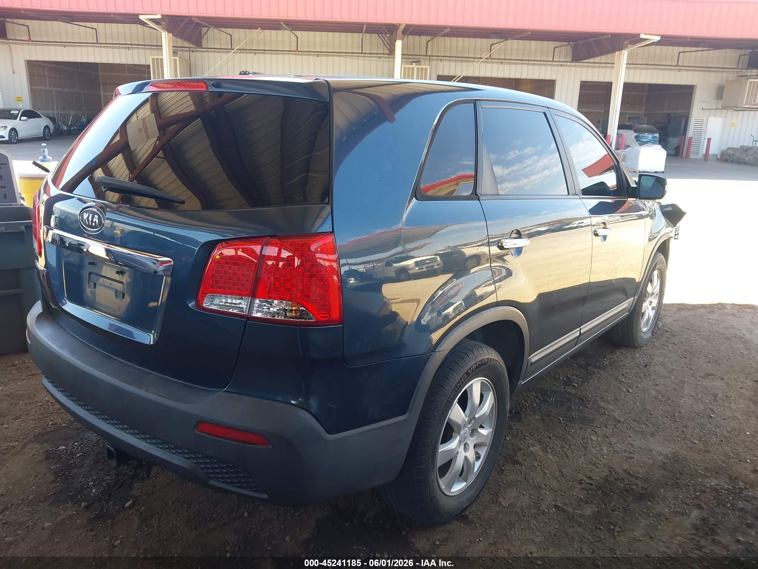 2011 Kia Sorento Lx Dark Blue vin: 5XYKT3A11BG072458