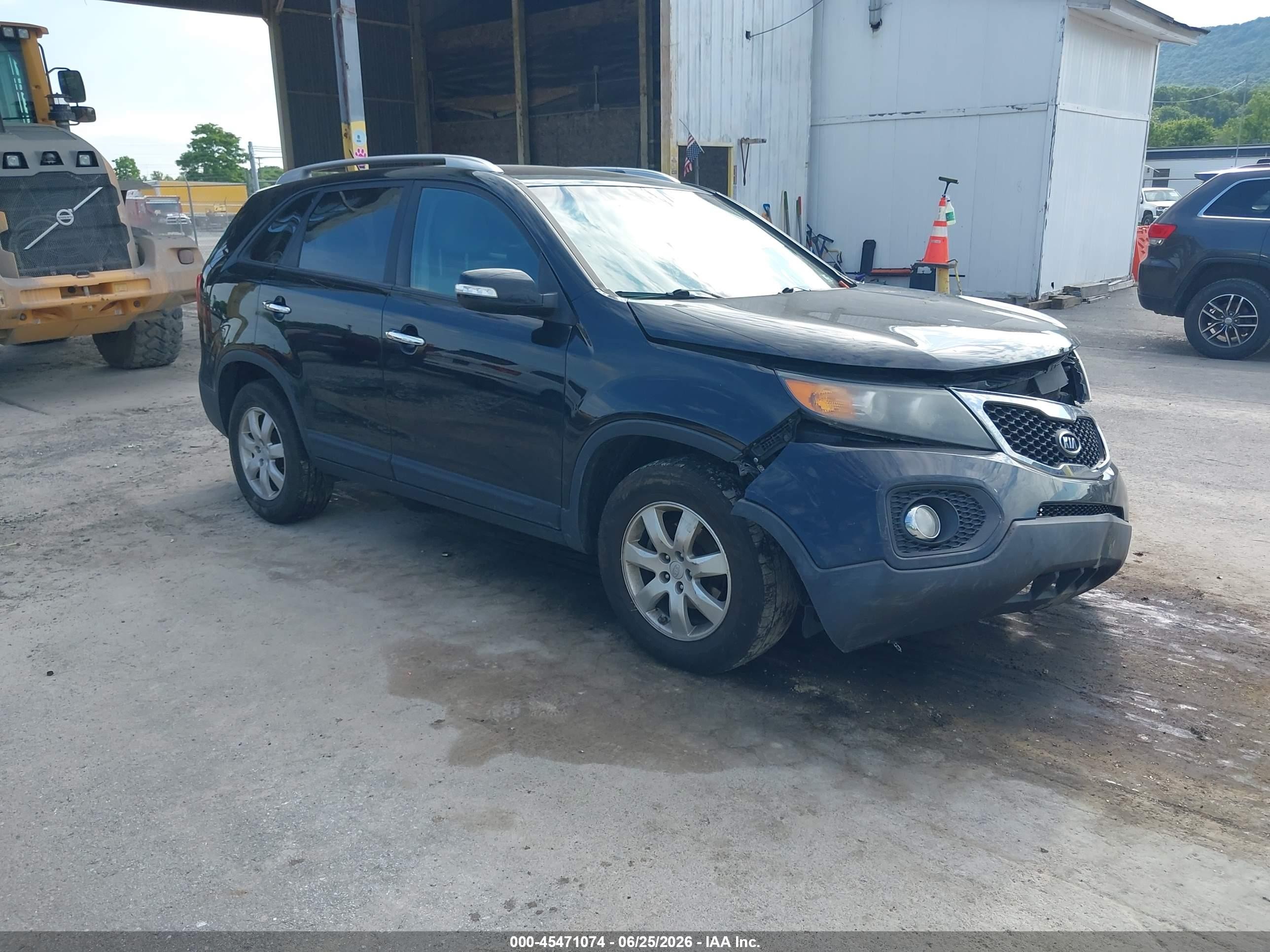 2011 Kia Sorento Lx Black vin: 5XYKT3A11BG125546