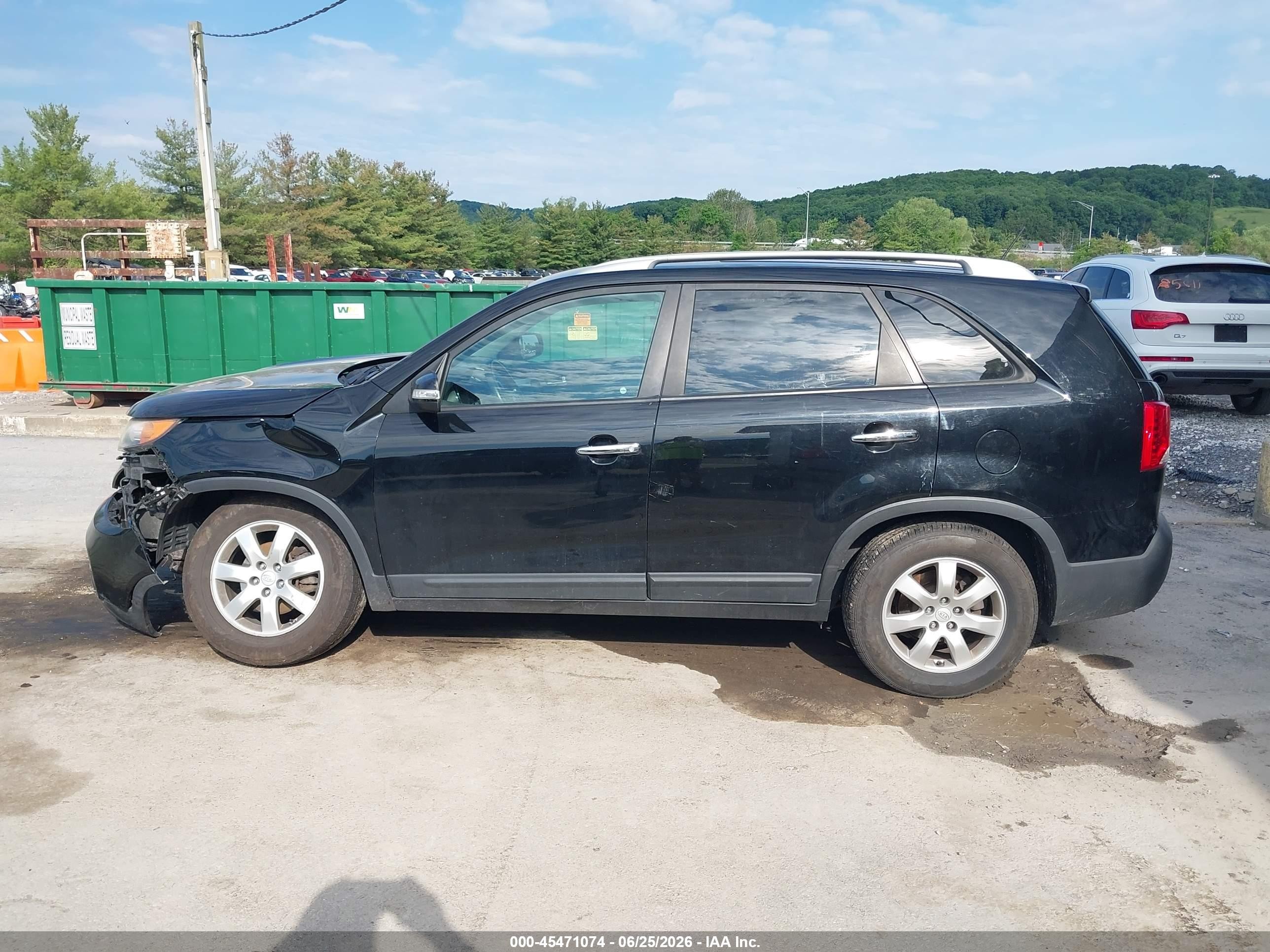 2011 Kia Sorento Lx Black vin: 5XYKT3A11BG125546